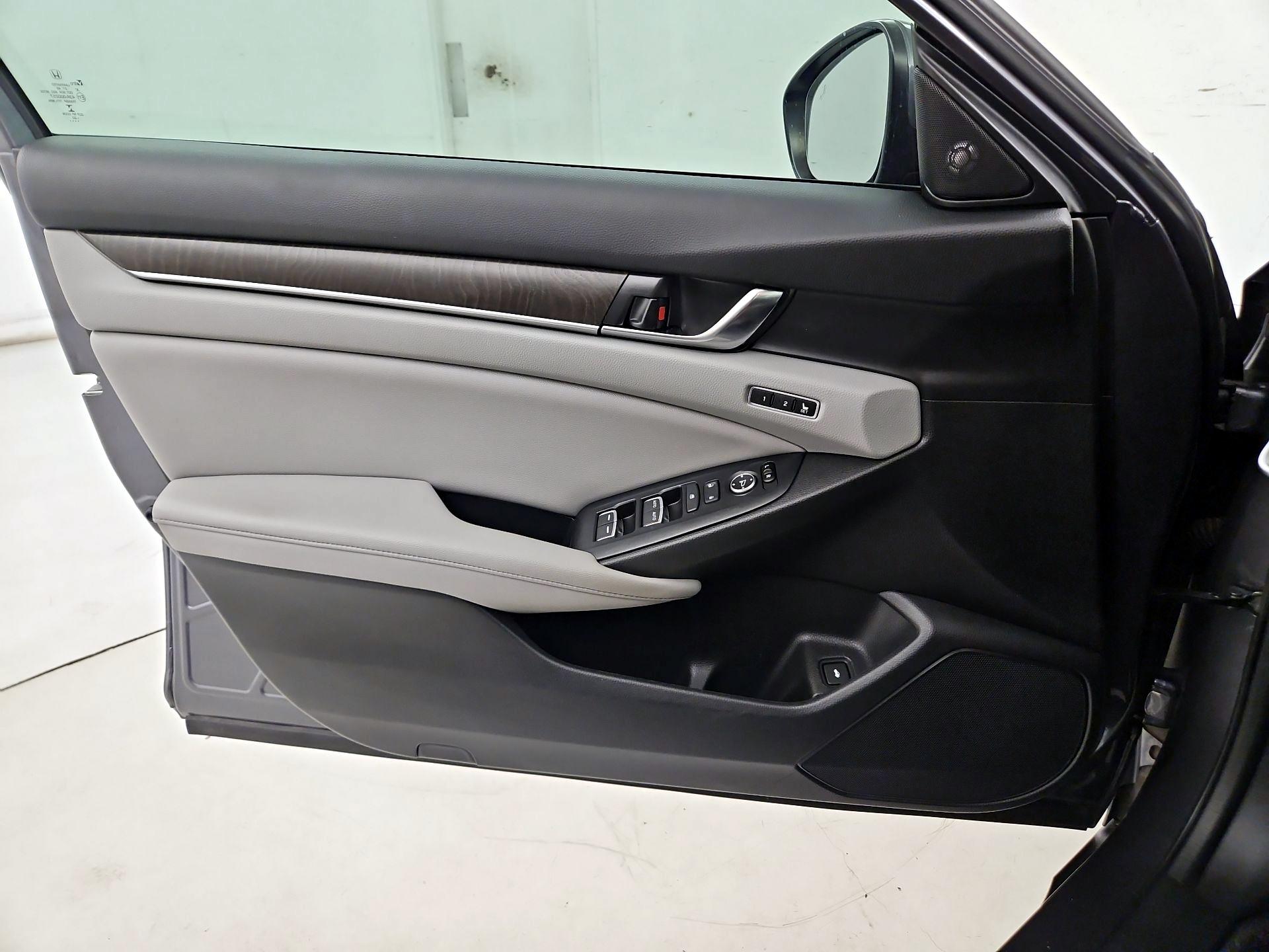 Thumbnail: 2020 Honda Accord - 12