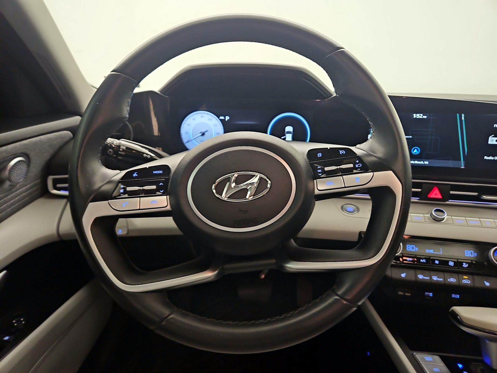 Thumbnail: 2023 Hyundai Elantra - 10