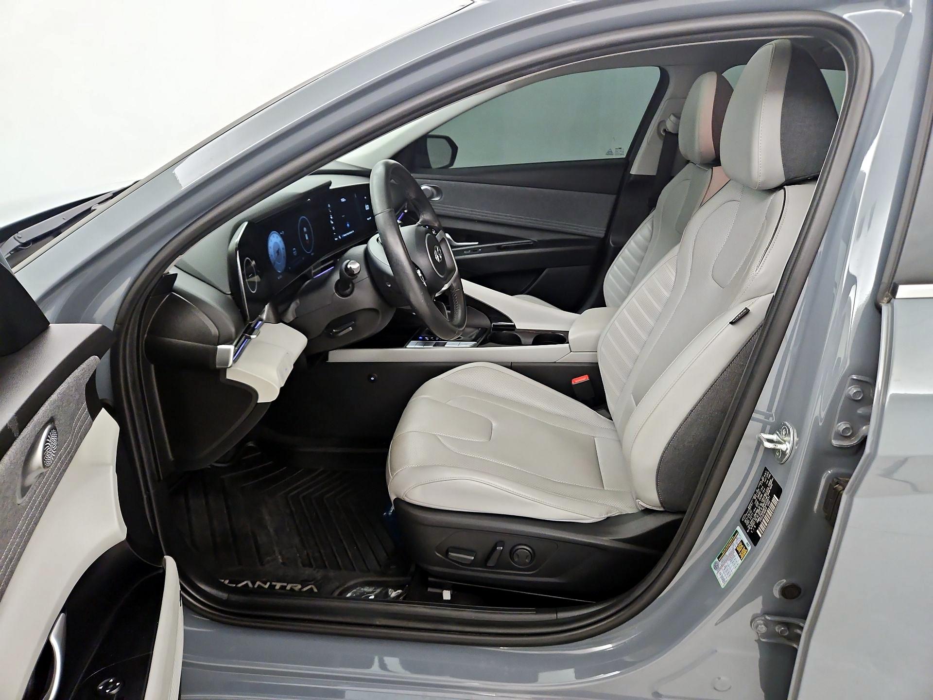 Thumbnail: 2023 Hyundai Elantra - 11
