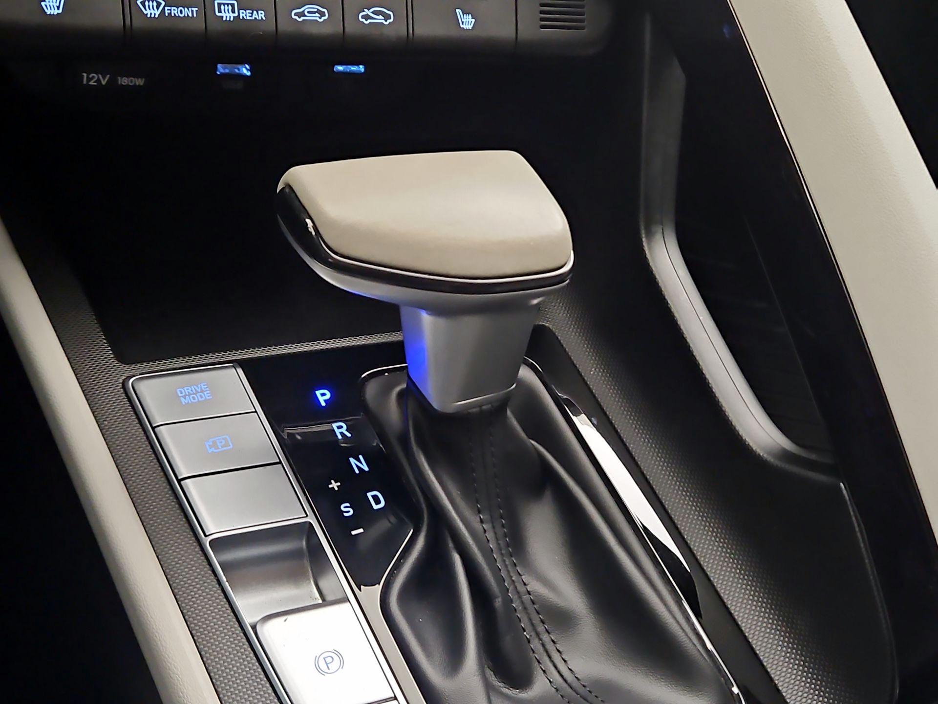 Thumbnail: 2023 Hyundai Elantra - 18
