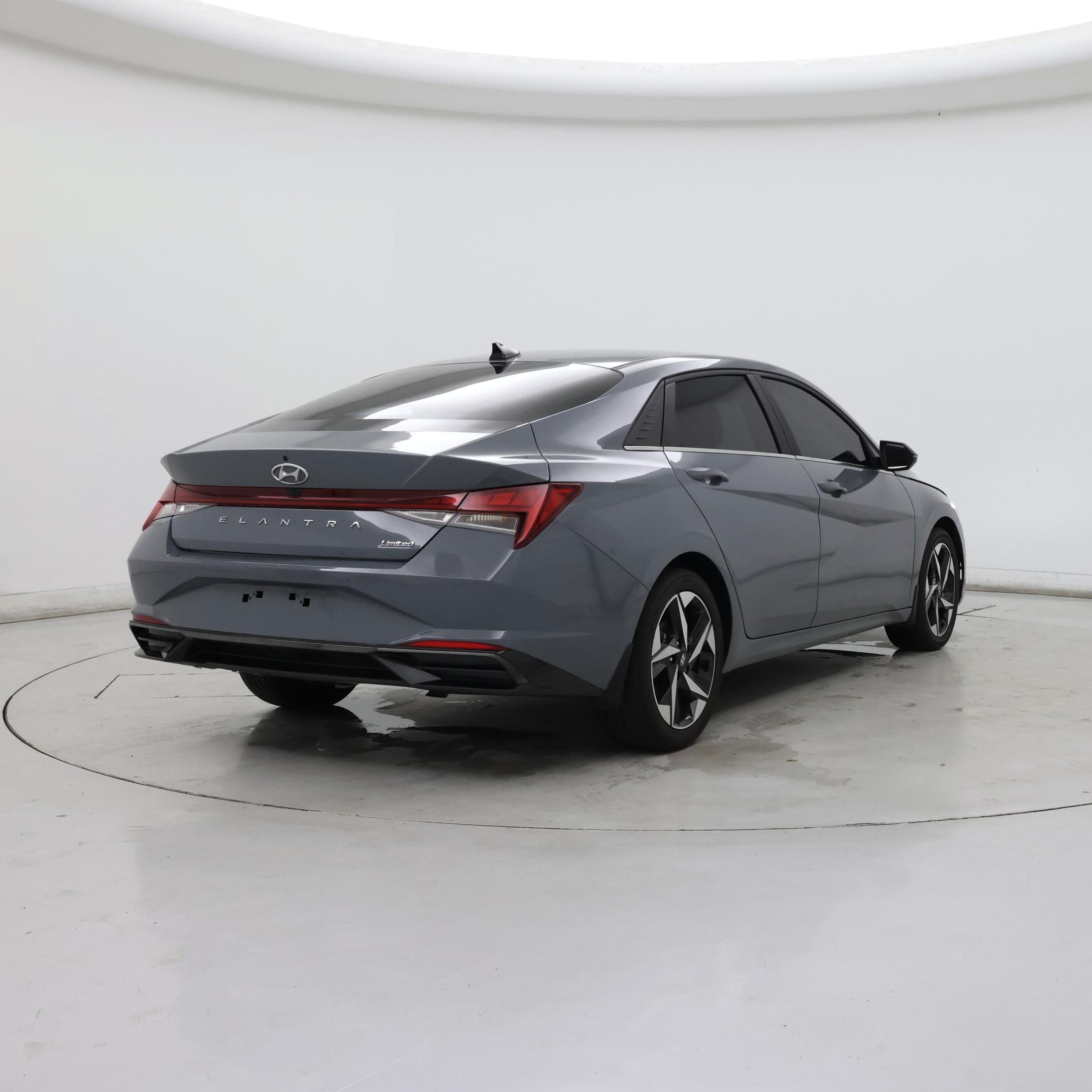 Thumbnail: 2023 Hyundai Elantra - 8
