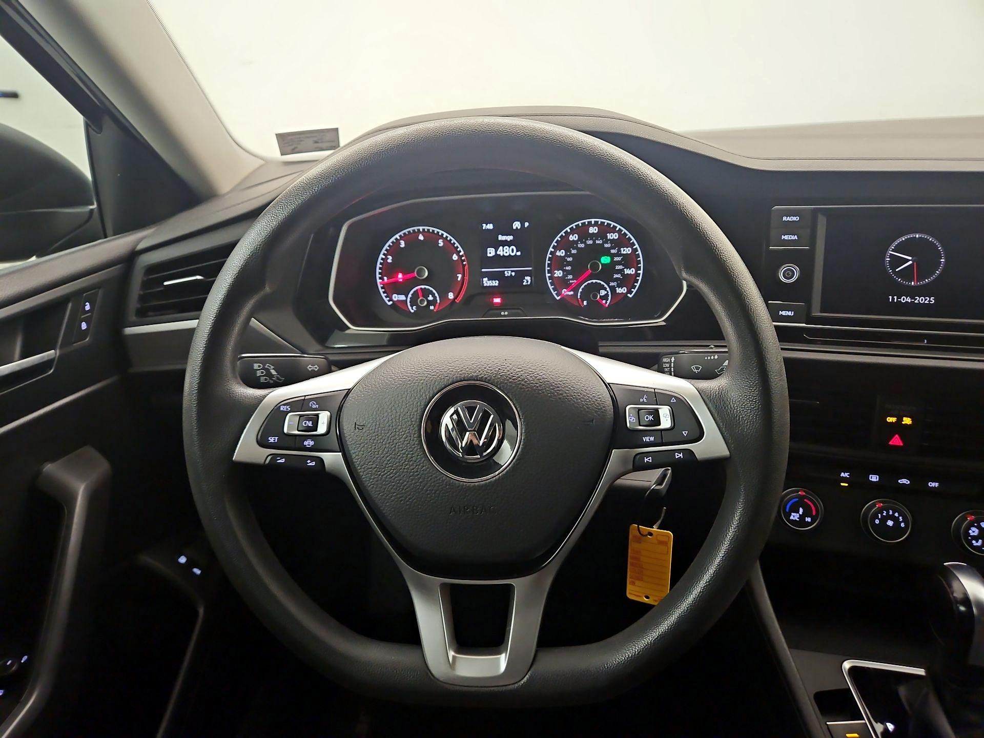 Thumbnail: 2021 Volkswagen Jetta - 10