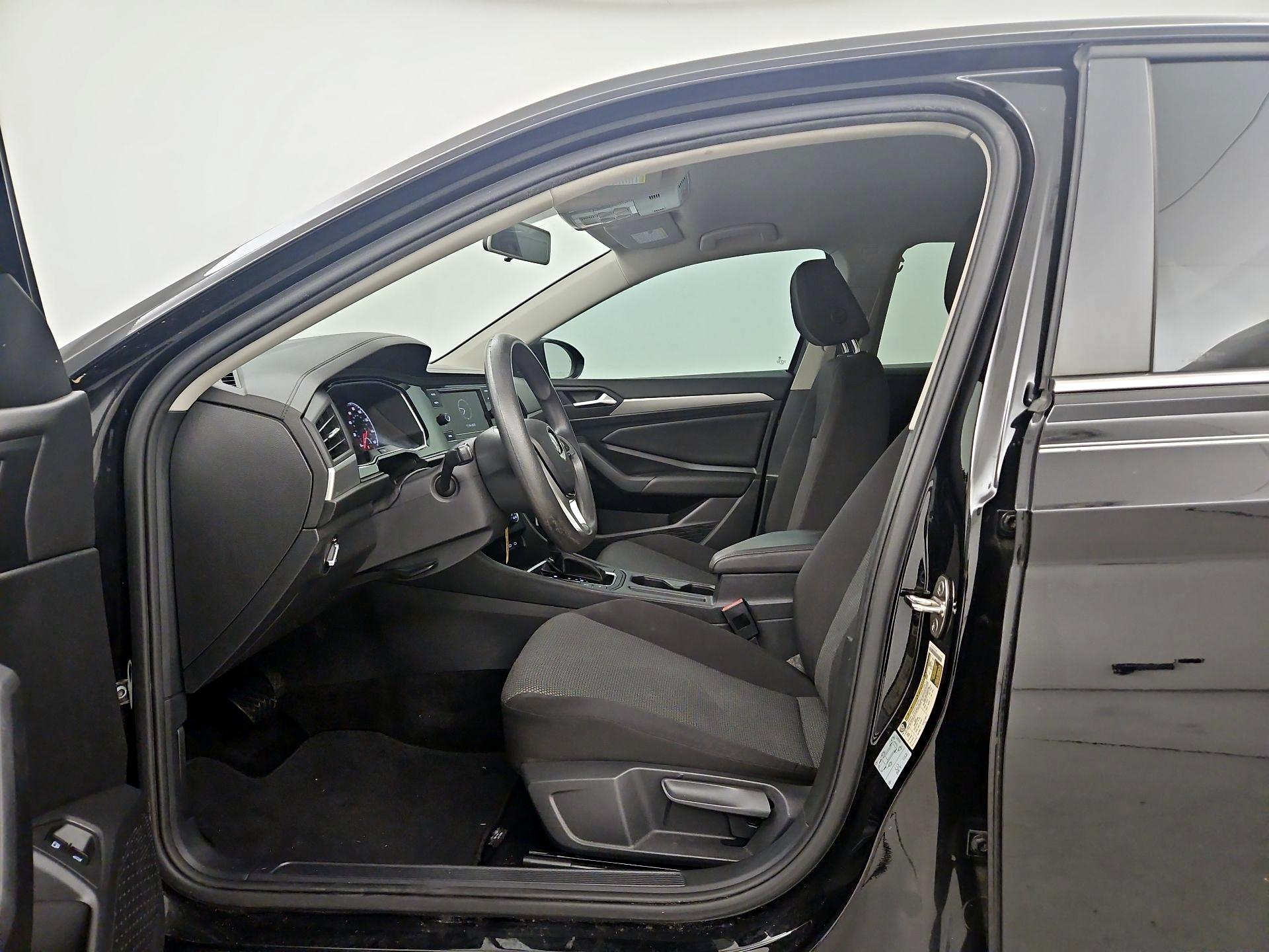 Thumbnail: 2021 Volkswagen Jetta - 11