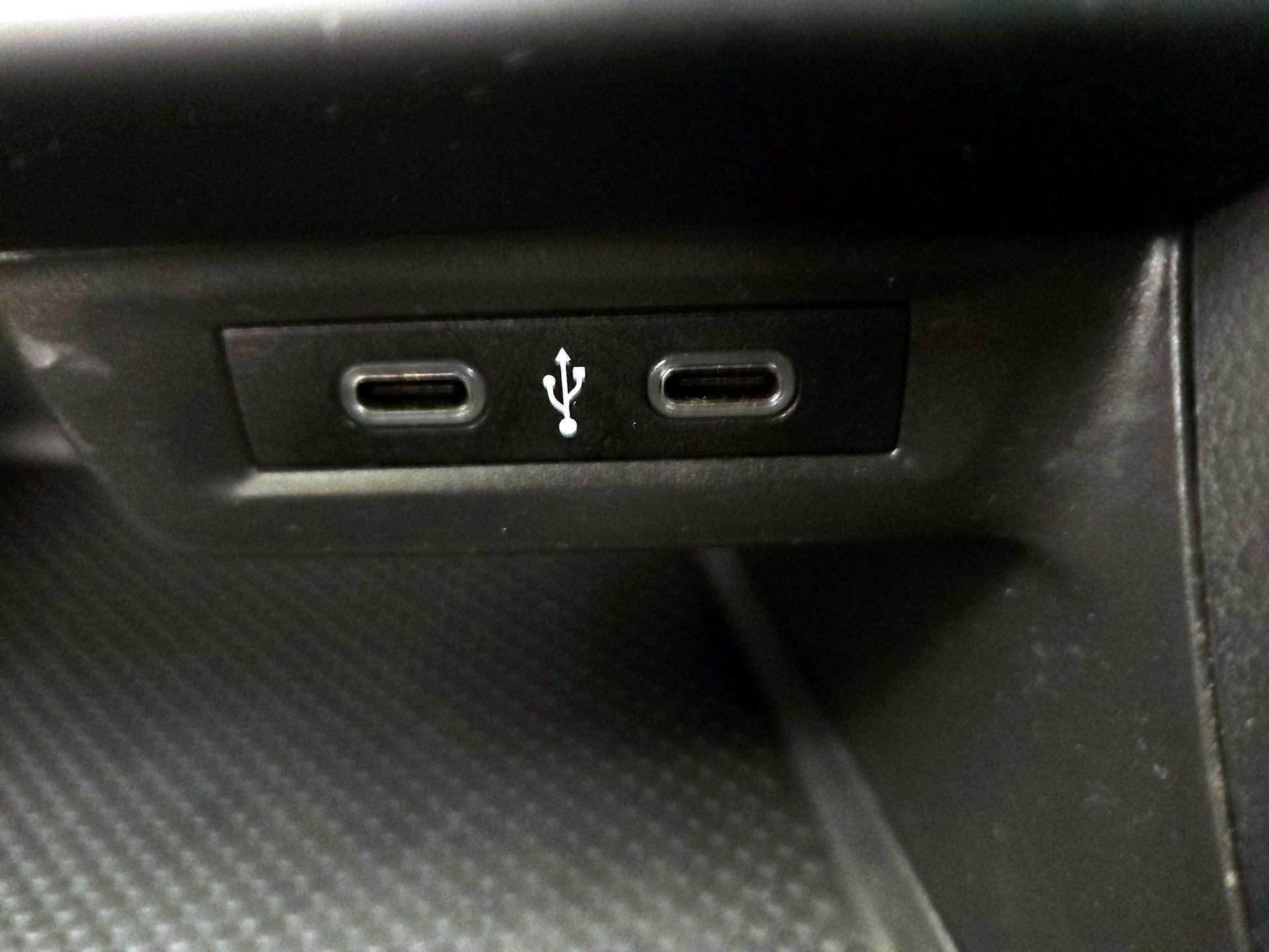 Thumbnail: 2021 Volkswagen Jetta - 18