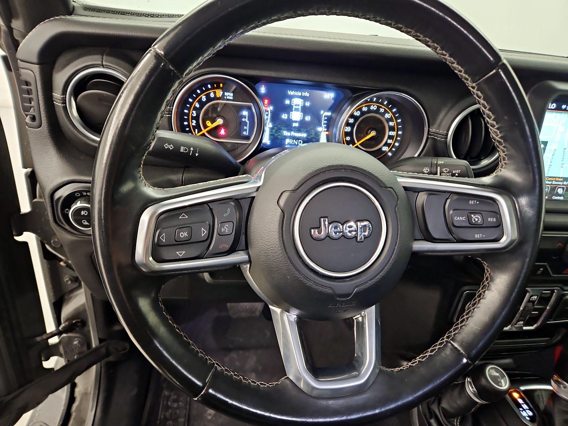 Thumbnail: 2021 Jeep Gladiator - 10
