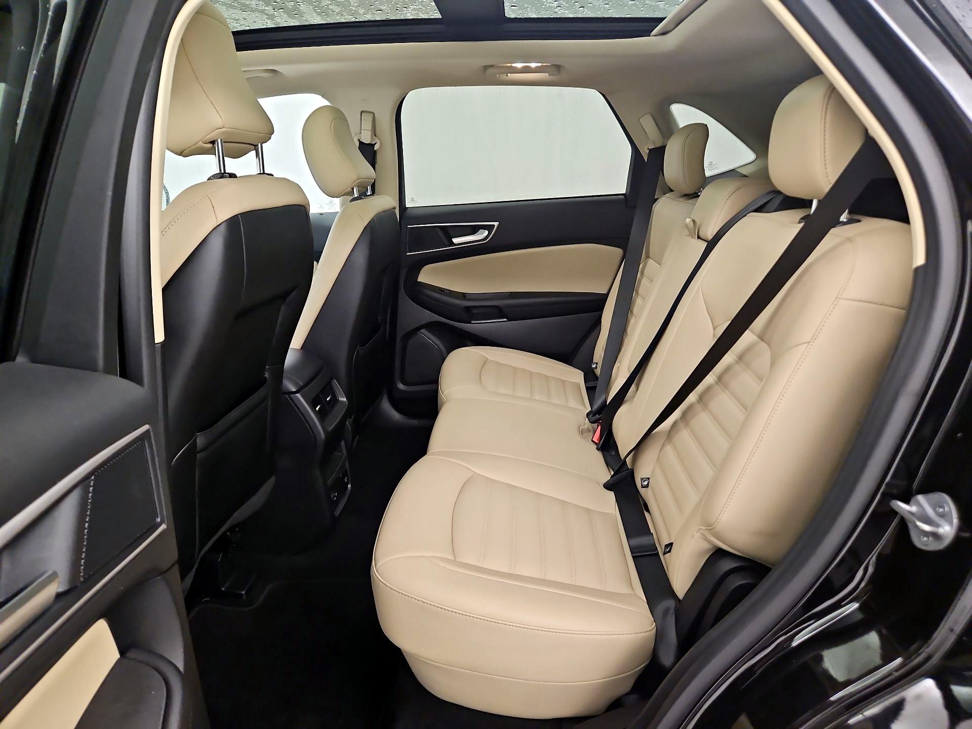 Thumbnail: 2022 Ford Edge - 20