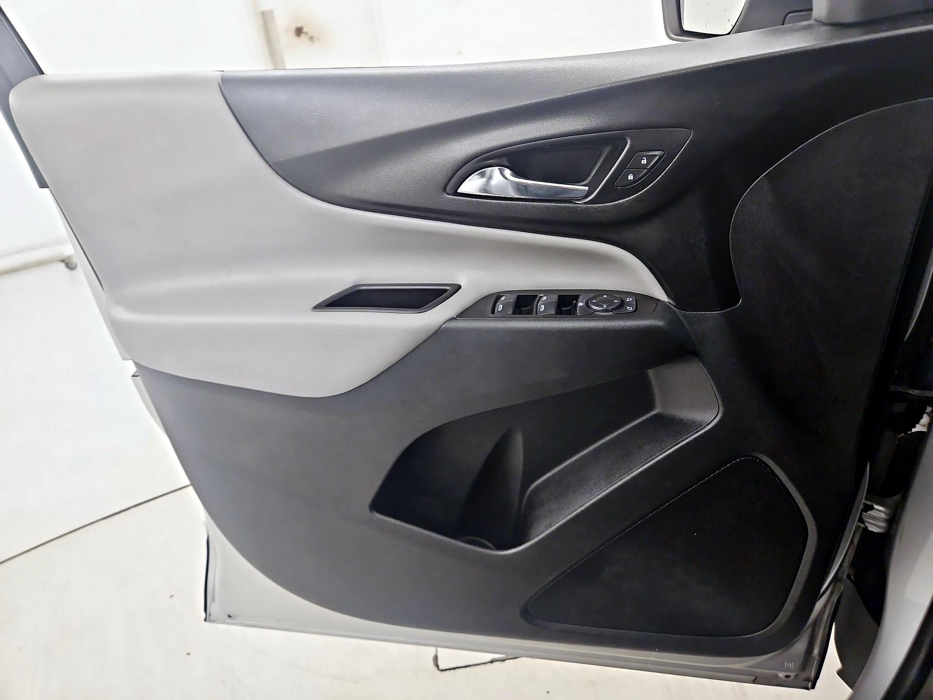 Thumbnail: 2021 Chevrolet Equinox - 12