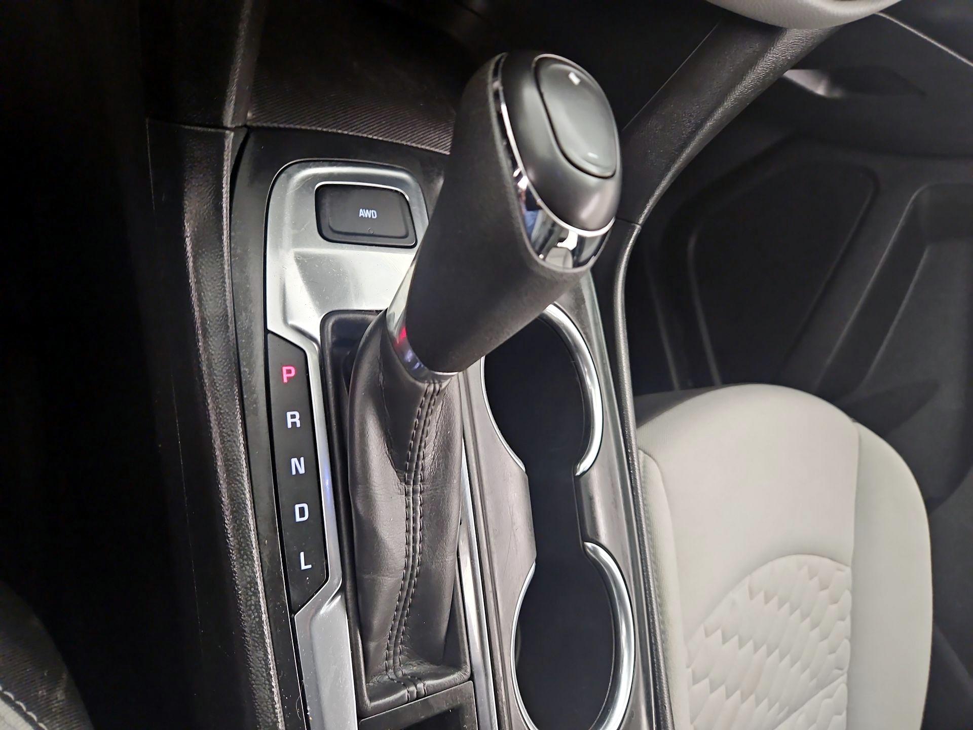 Thumbnail: 2021 Chevrolet Equinox - 17