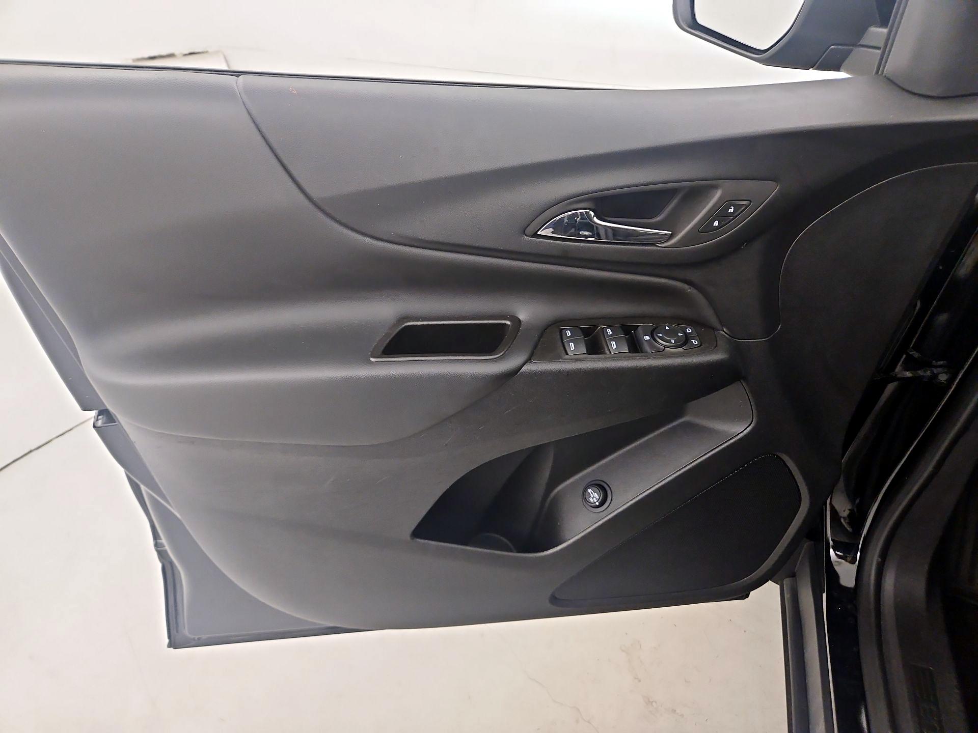 Thumbnail: 2023 Chevrolet Equinox - 12