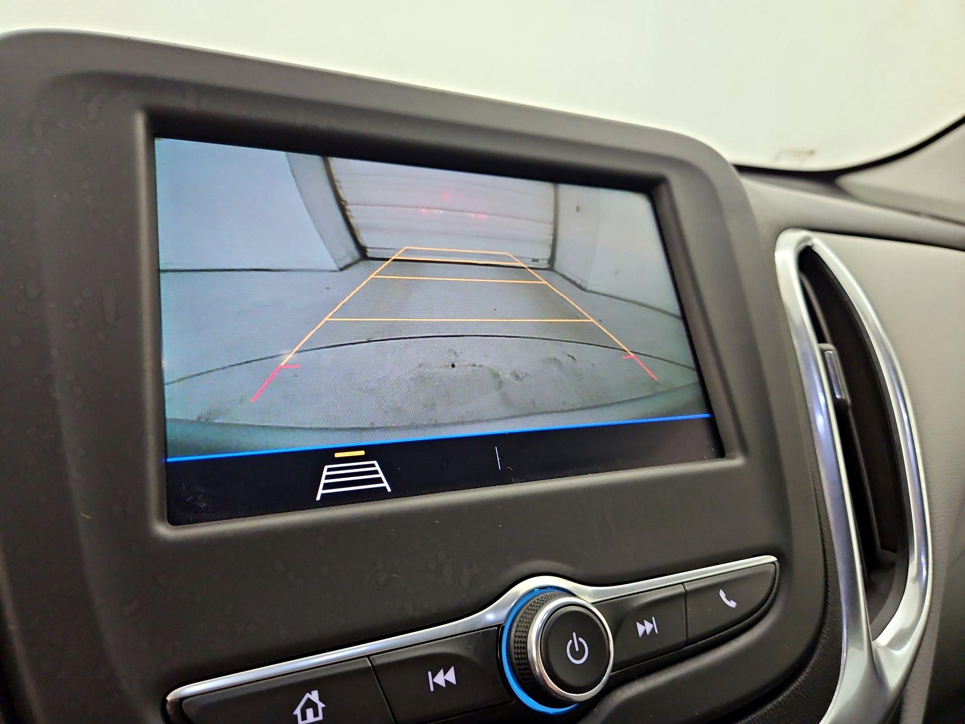 Thumbnail: 2021 Chevrolet Equinox - 14