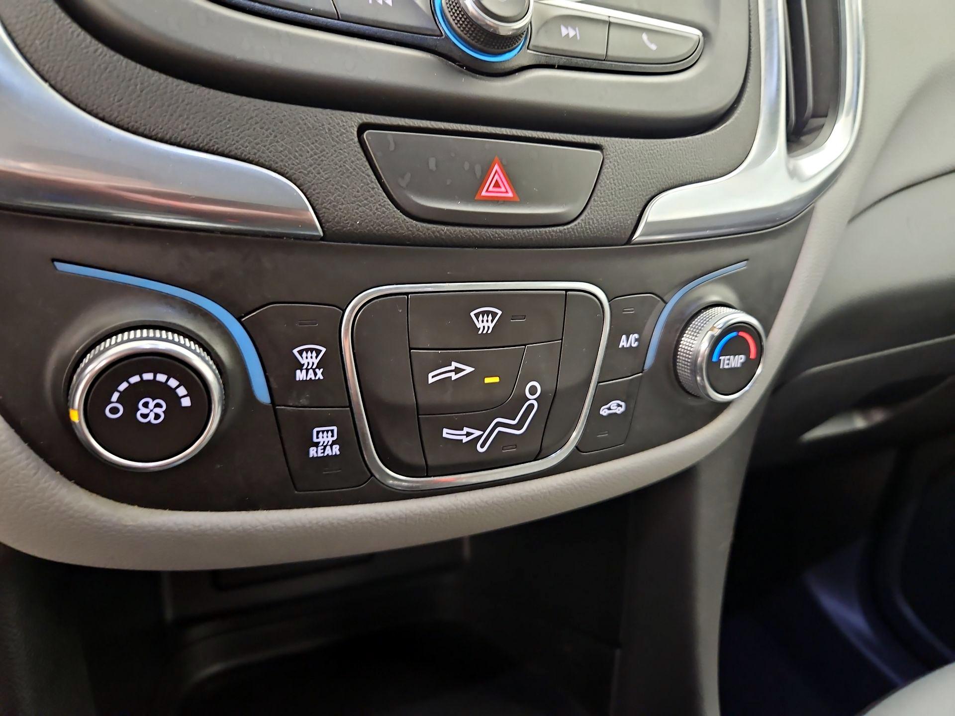 Thumbnail: 2021 Chevrolet Equinox - 16