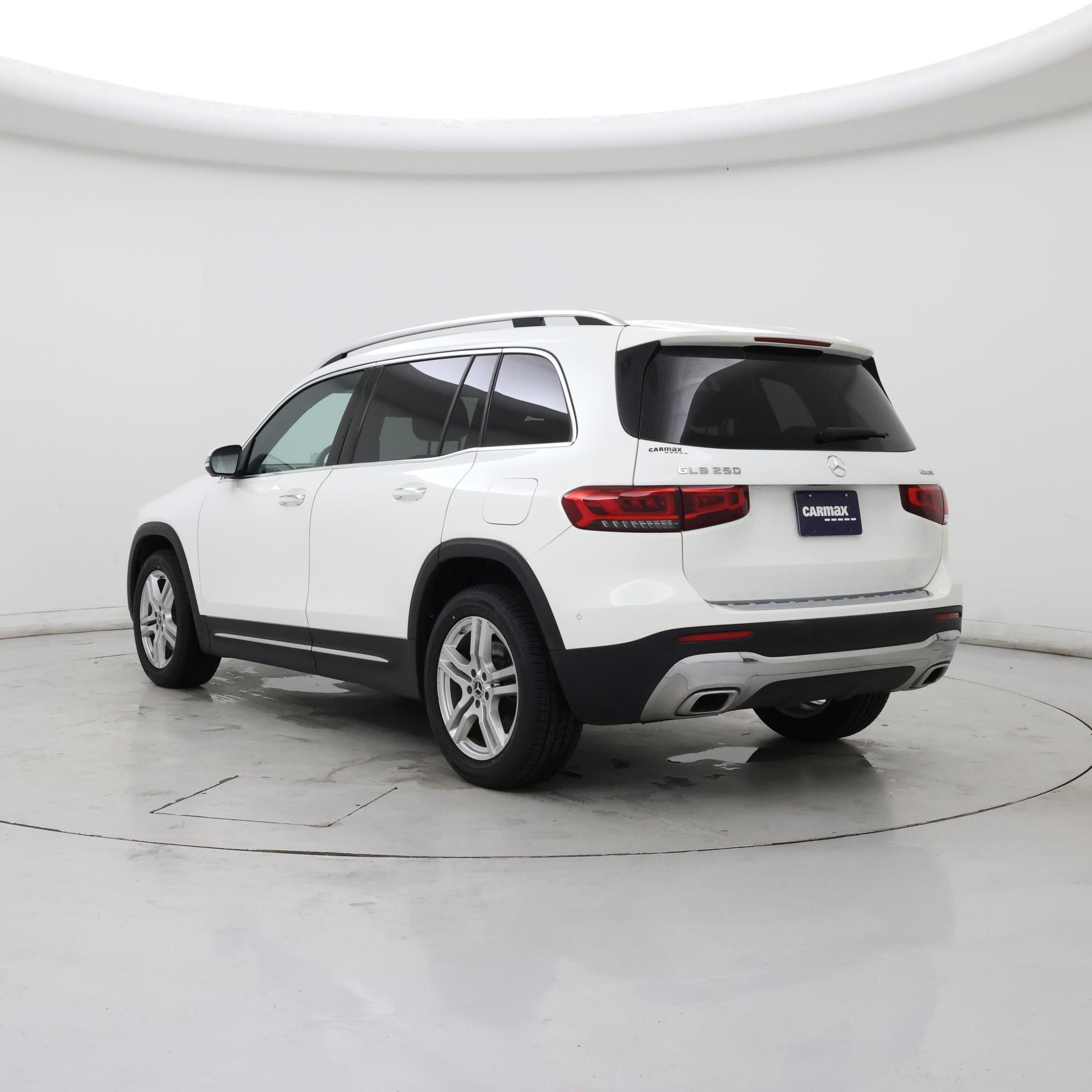 Thumbnail: 2020 Mercedes-Benz GLB - 2