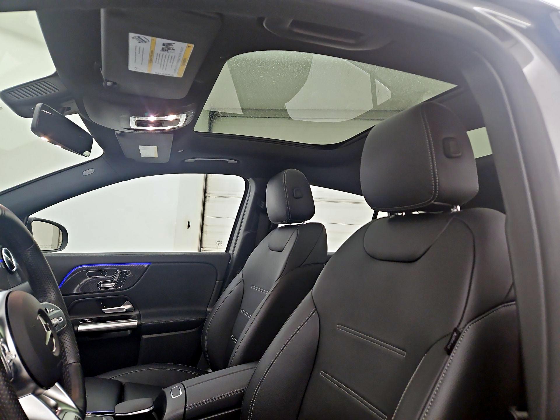 Thumbnail: 2022 Mercedes-Benz GLA - 19