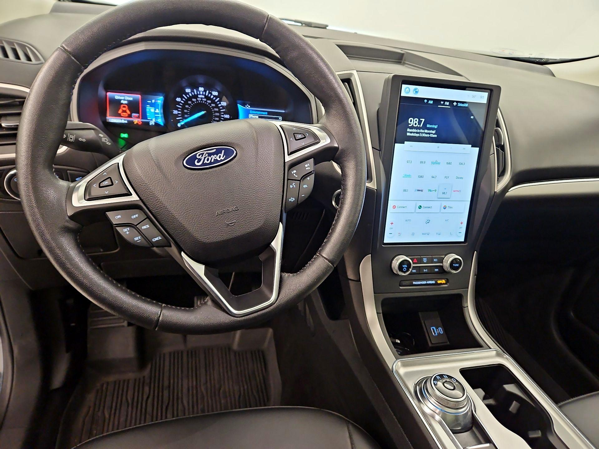 Thumbnail: 2022 Ford Edge - 9