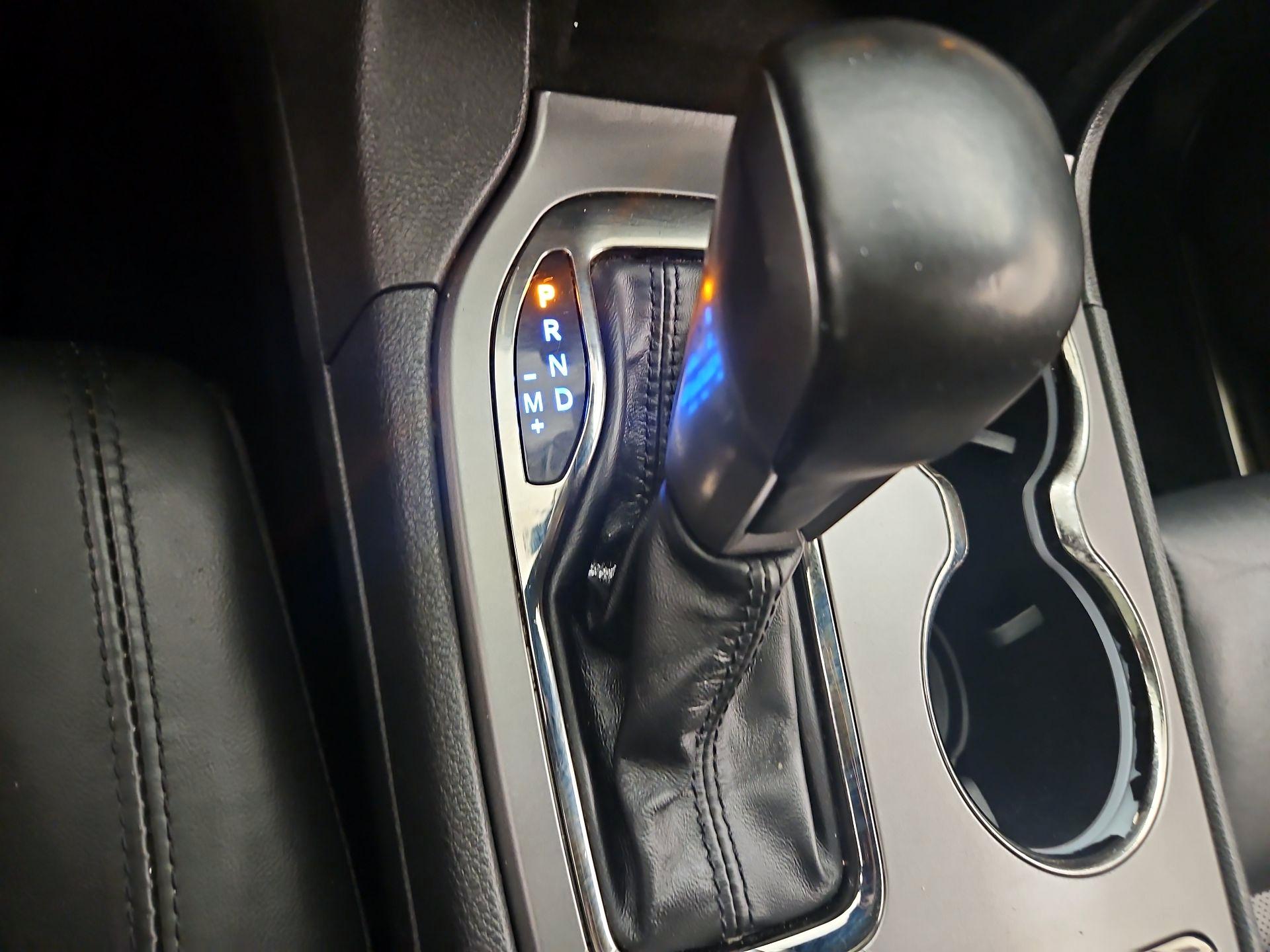 Thumbnail: 2020 Jeep Grand Cherokee - 18