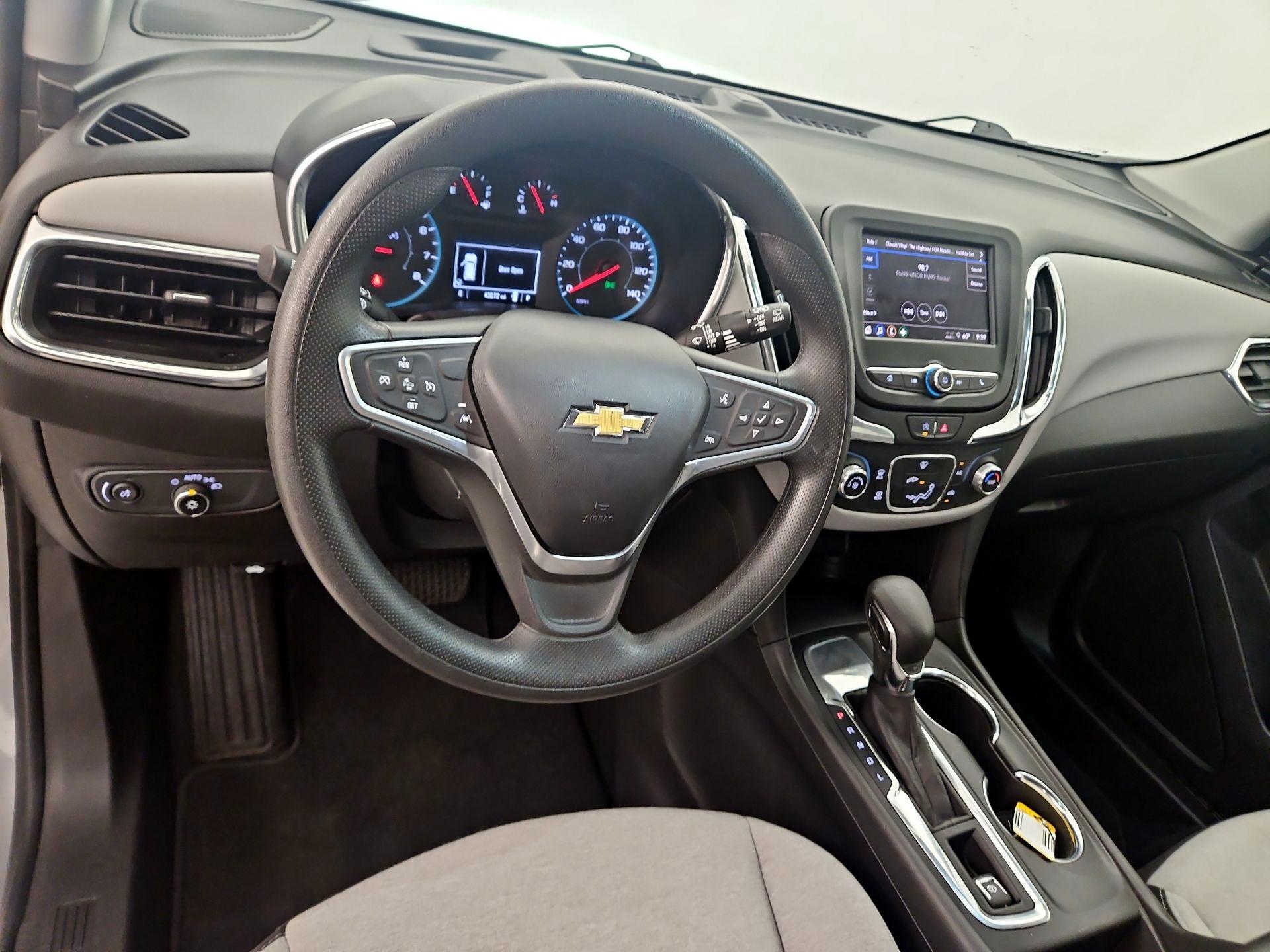 Thumbnail: 2023 Chevrolet Equinox - 9