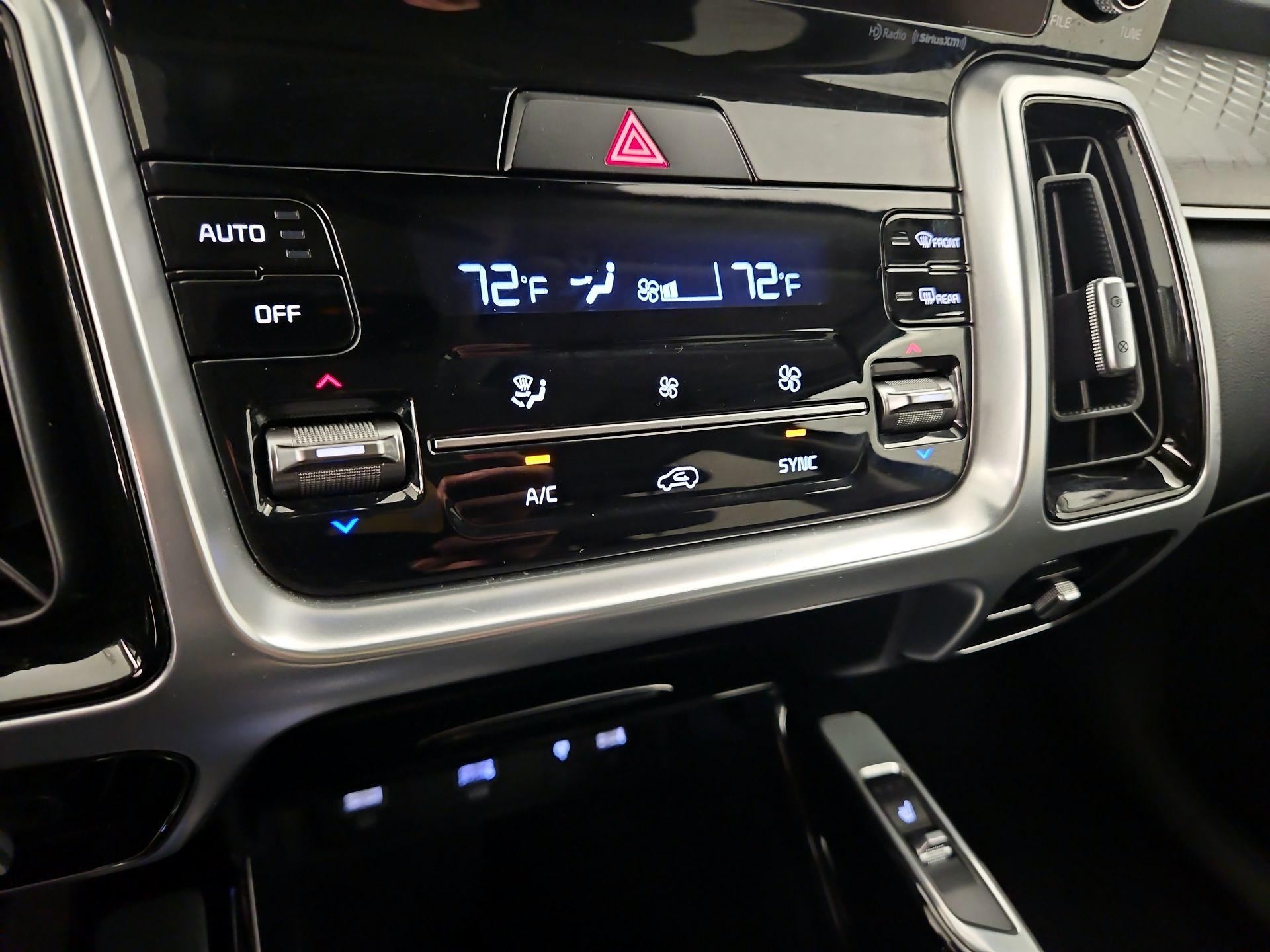 Thumbnail: 2021 Kia Sorento - 17