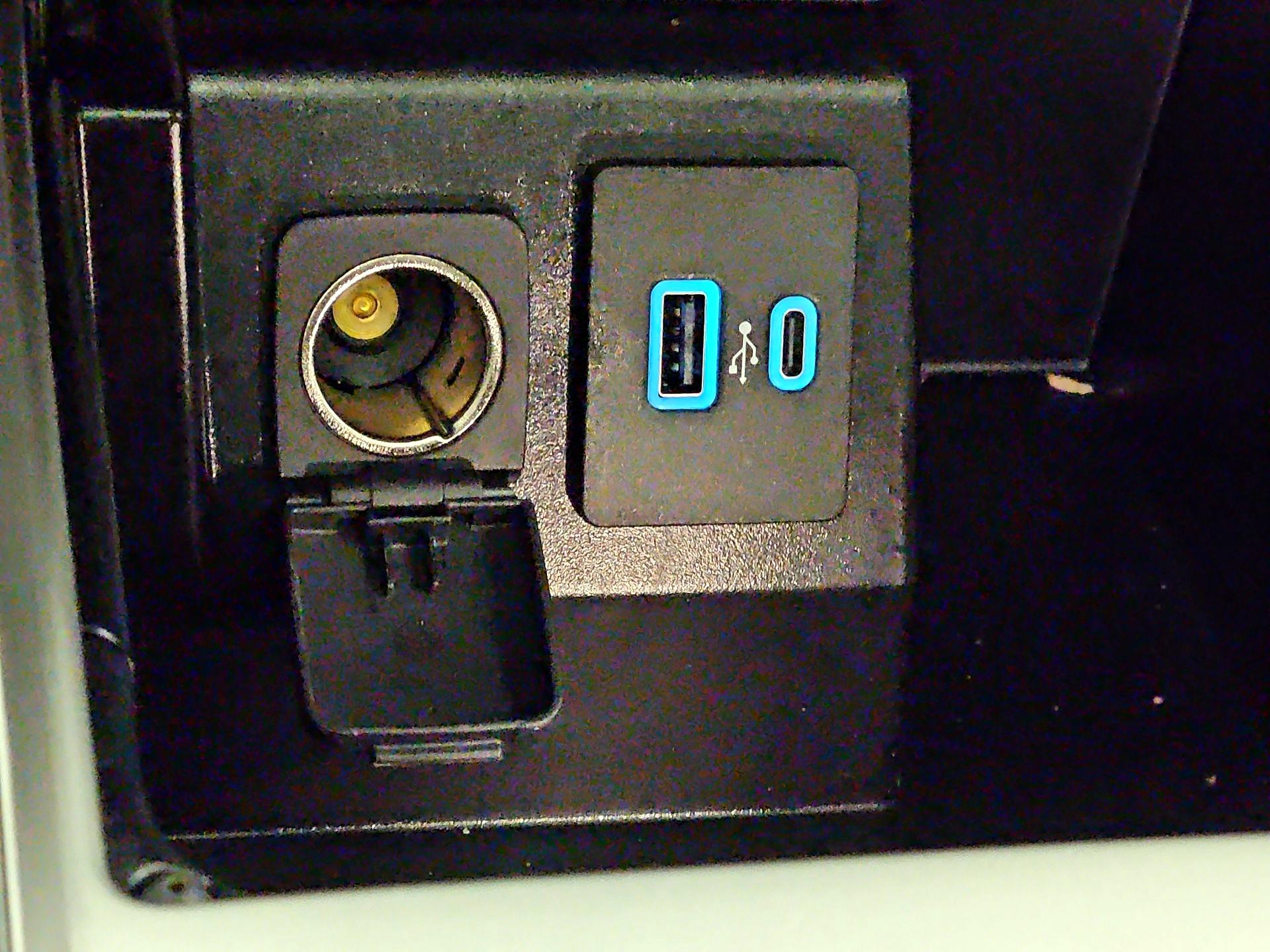 Thumbnail: 2022 Ford Explorer - 19