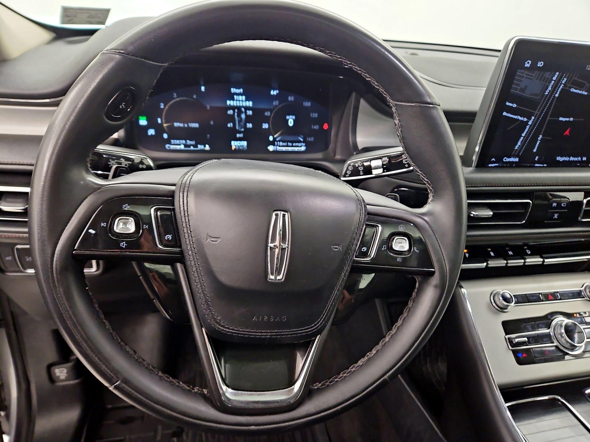 Thumbnail: 2023 Lincoln Aviator - 10