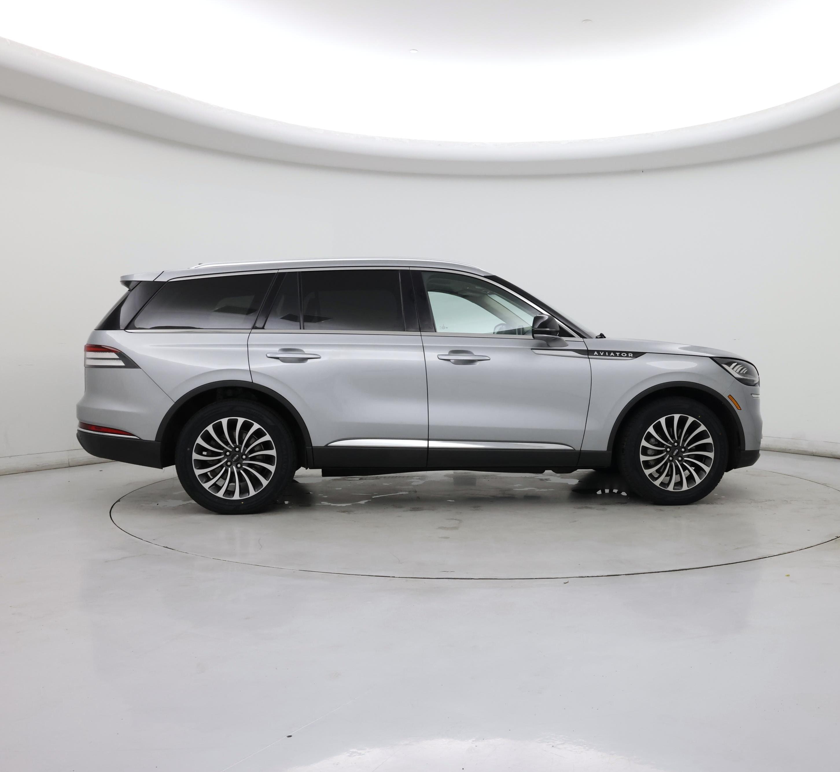 Thumbnail: 2023 Lincoln Aviator - 7