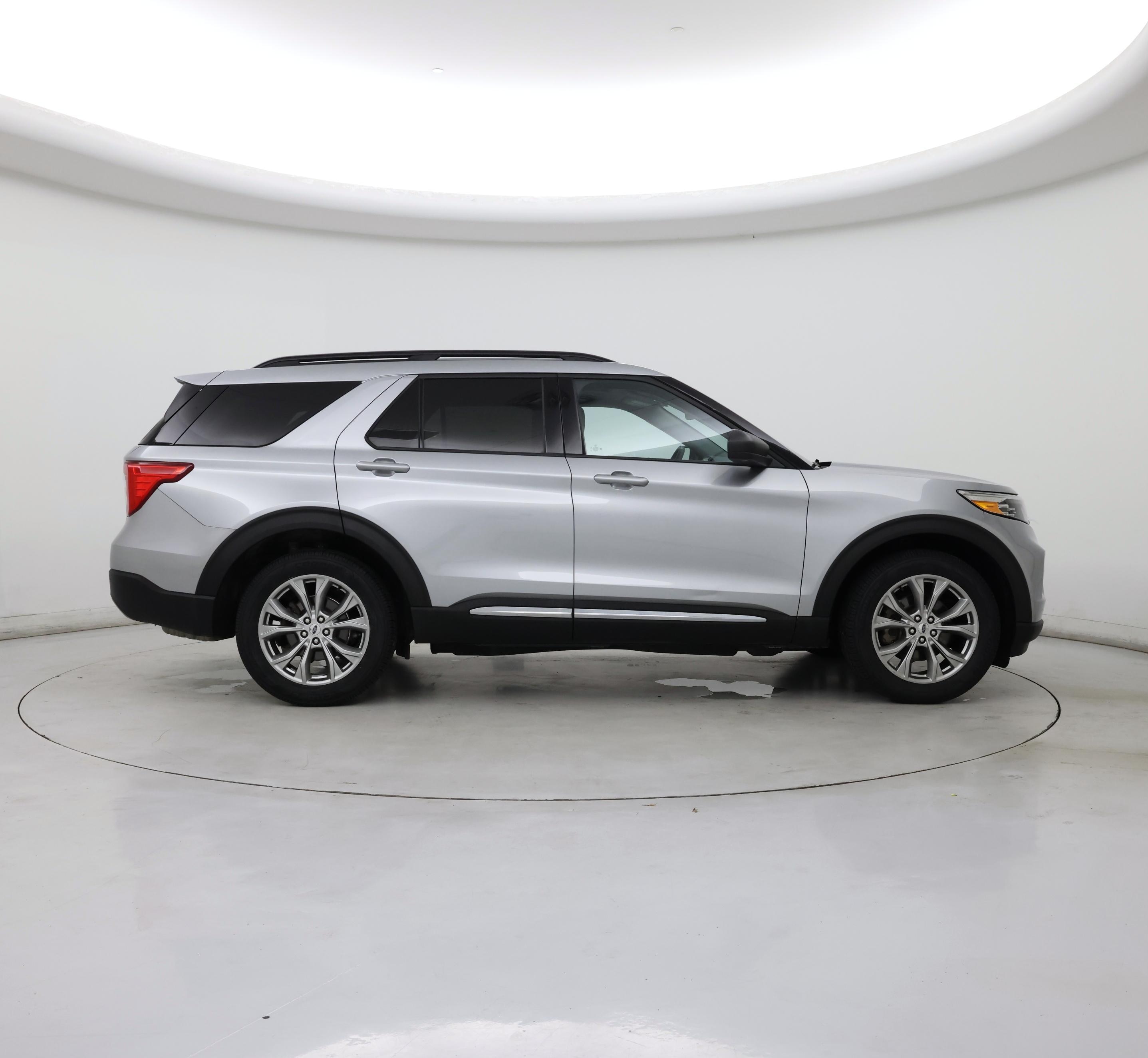 Thumbnail: 2023 Ford Explorer - 7