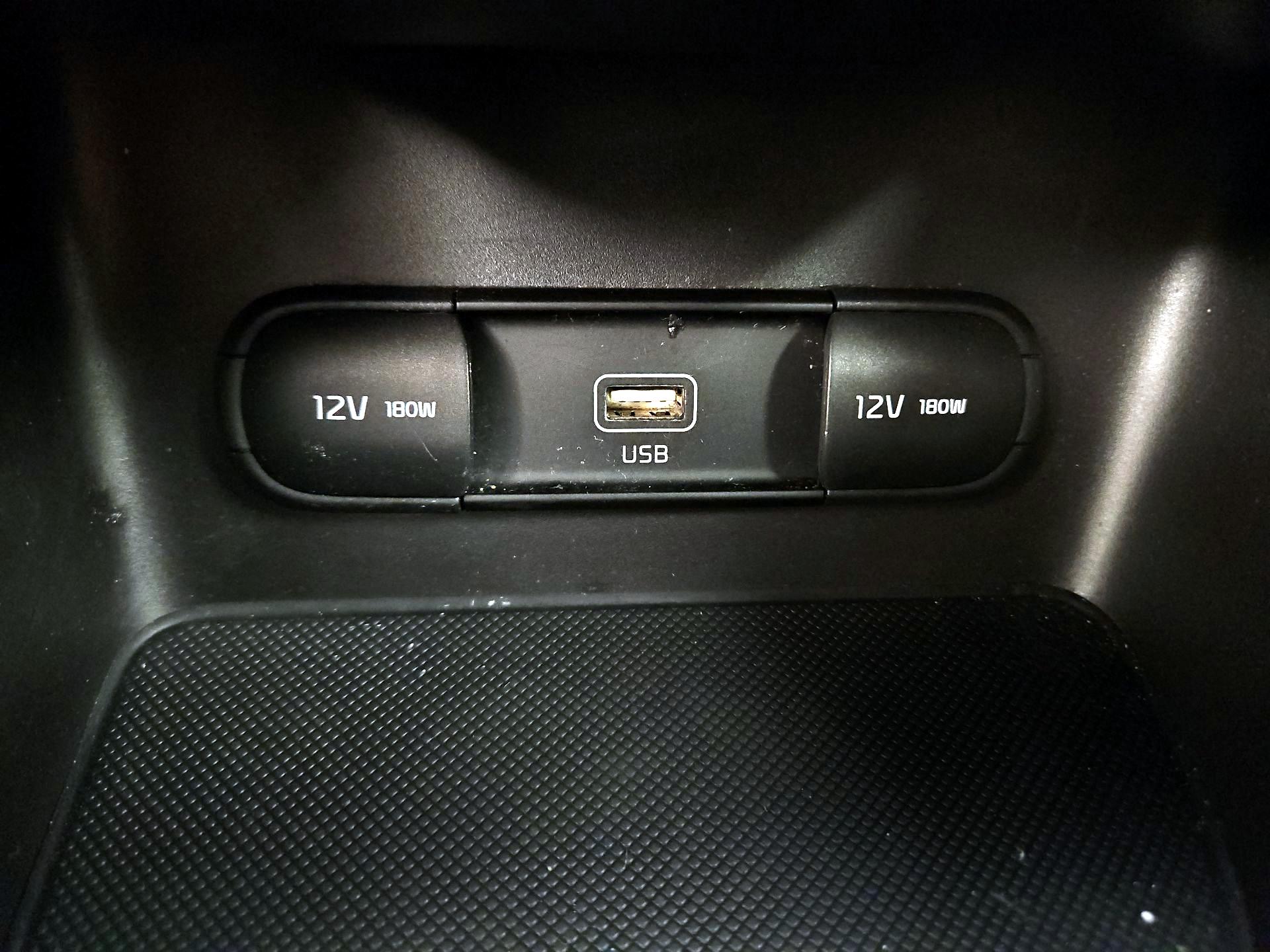 Thumbnail: 2020 Kia Sportage - 18