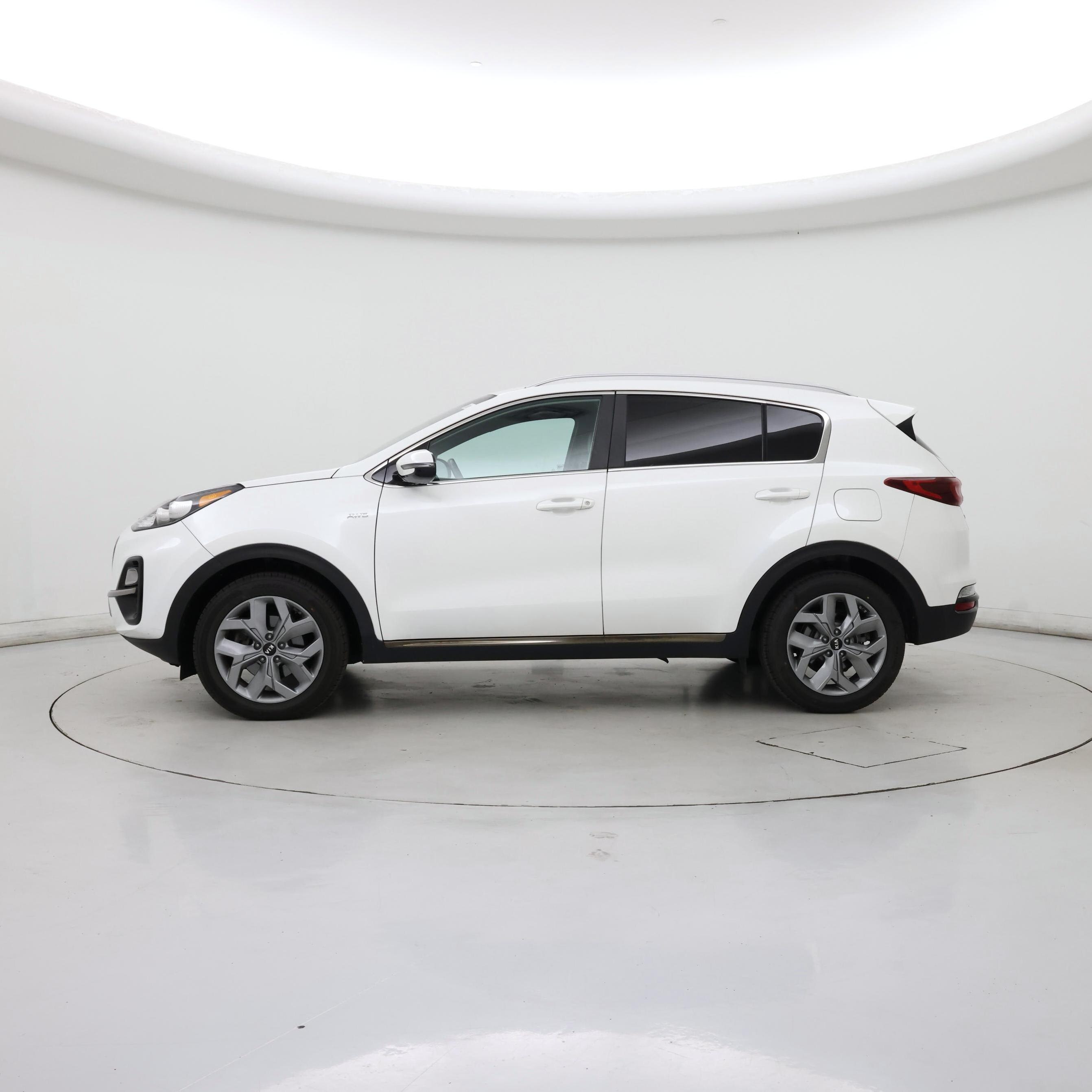 Thumbnail: 2020 Kia Sportage - 3