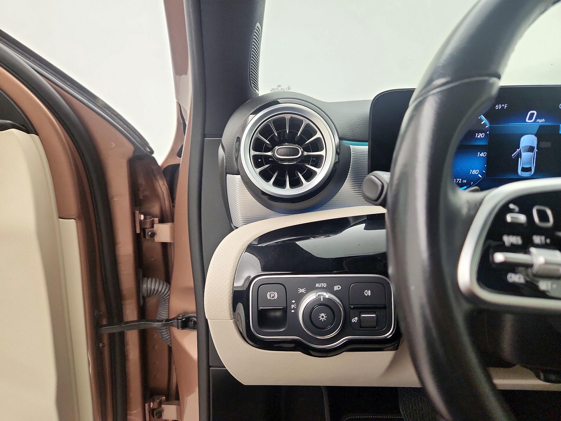 Thumbnail: 2022 Mercedes-Benz A-Class - 13