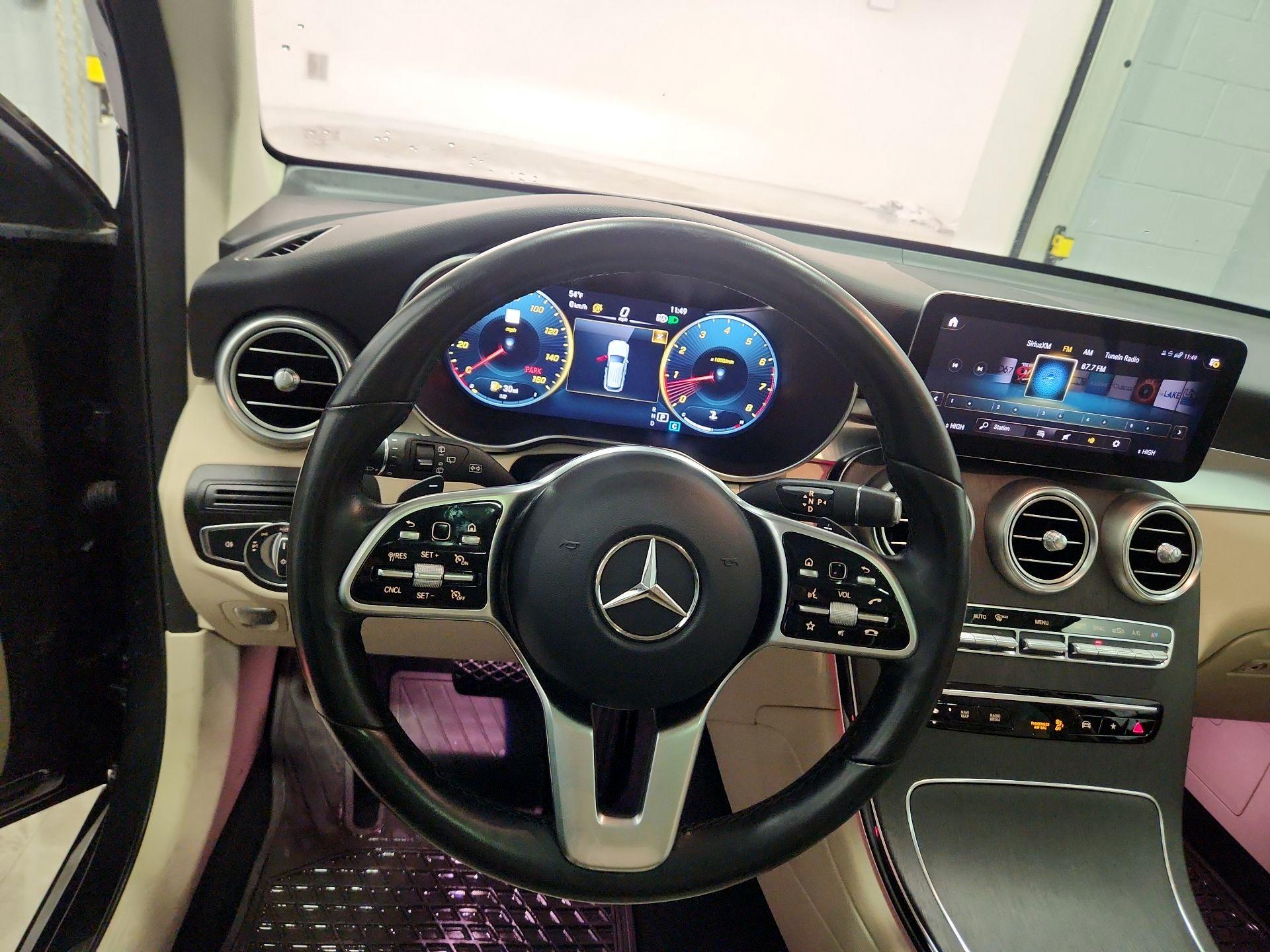 Thumbnail: 2022 Mercedes-Benz GLC - 10