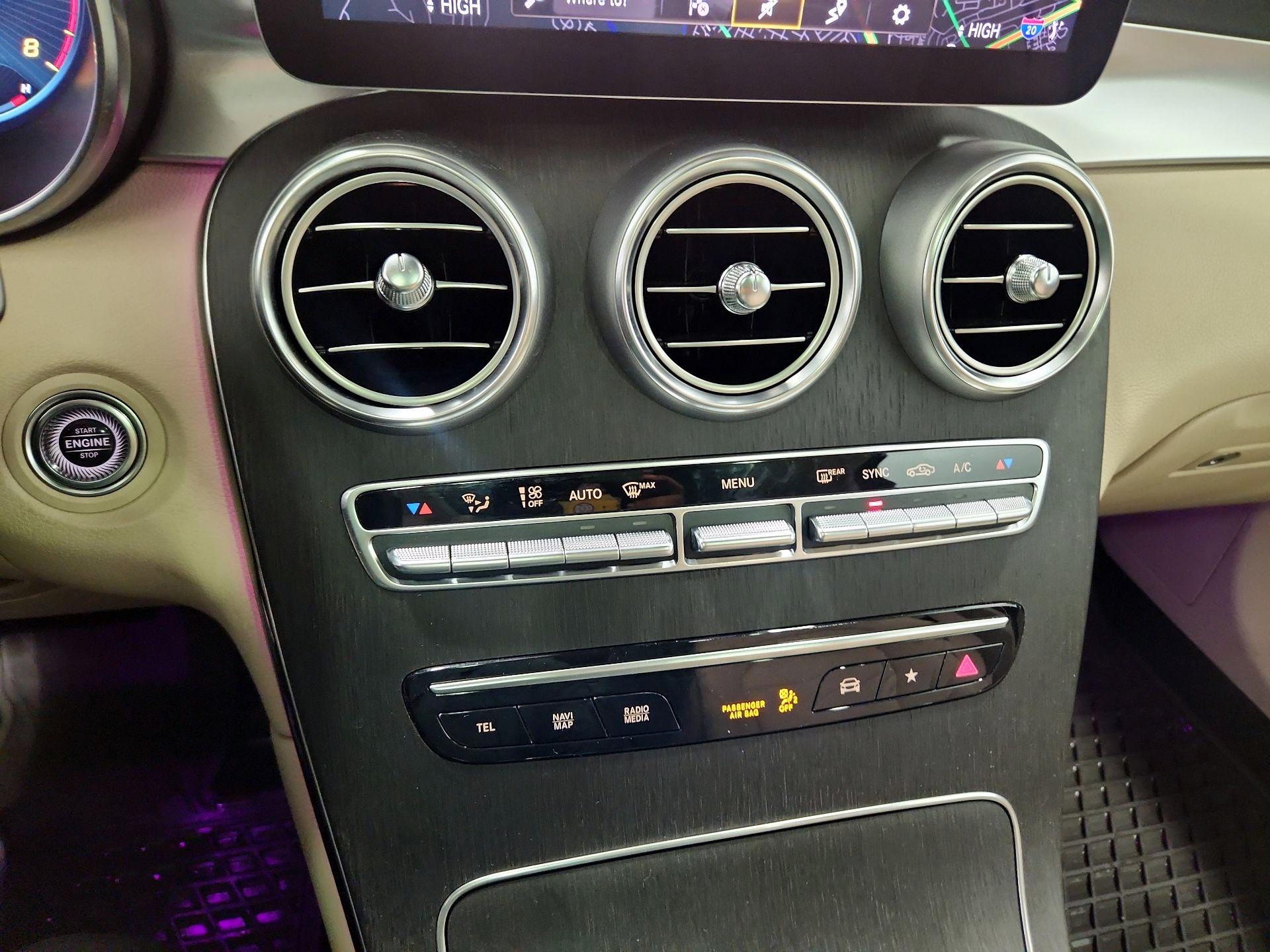 Thumbnail: 2022 Mercedes-Benz GLC - 16