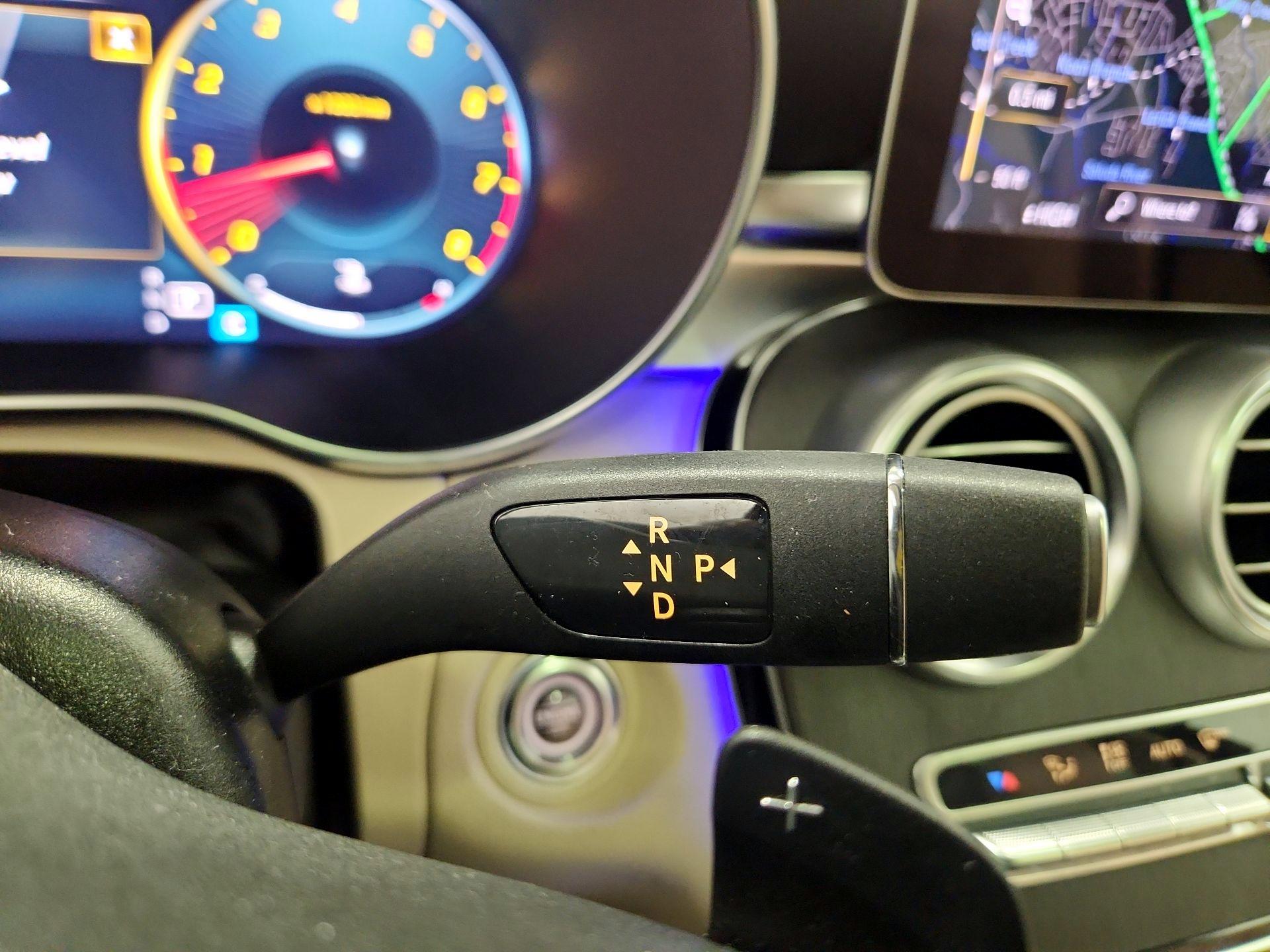 Thumbnail: 2022 Mercedes-Benz GLC - 17