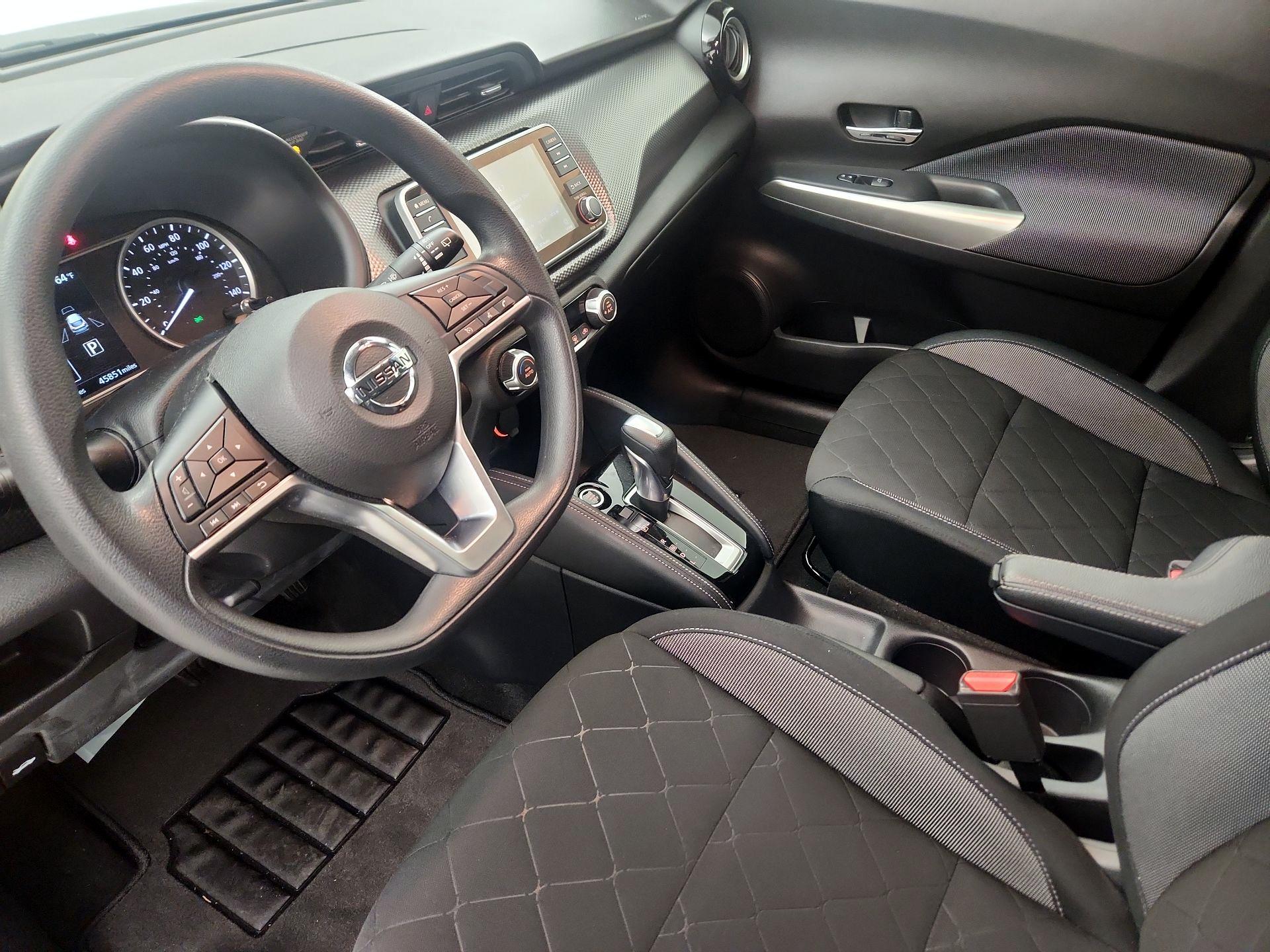 Thumbnail: 2023 Mercedes-Benz GLB - 11