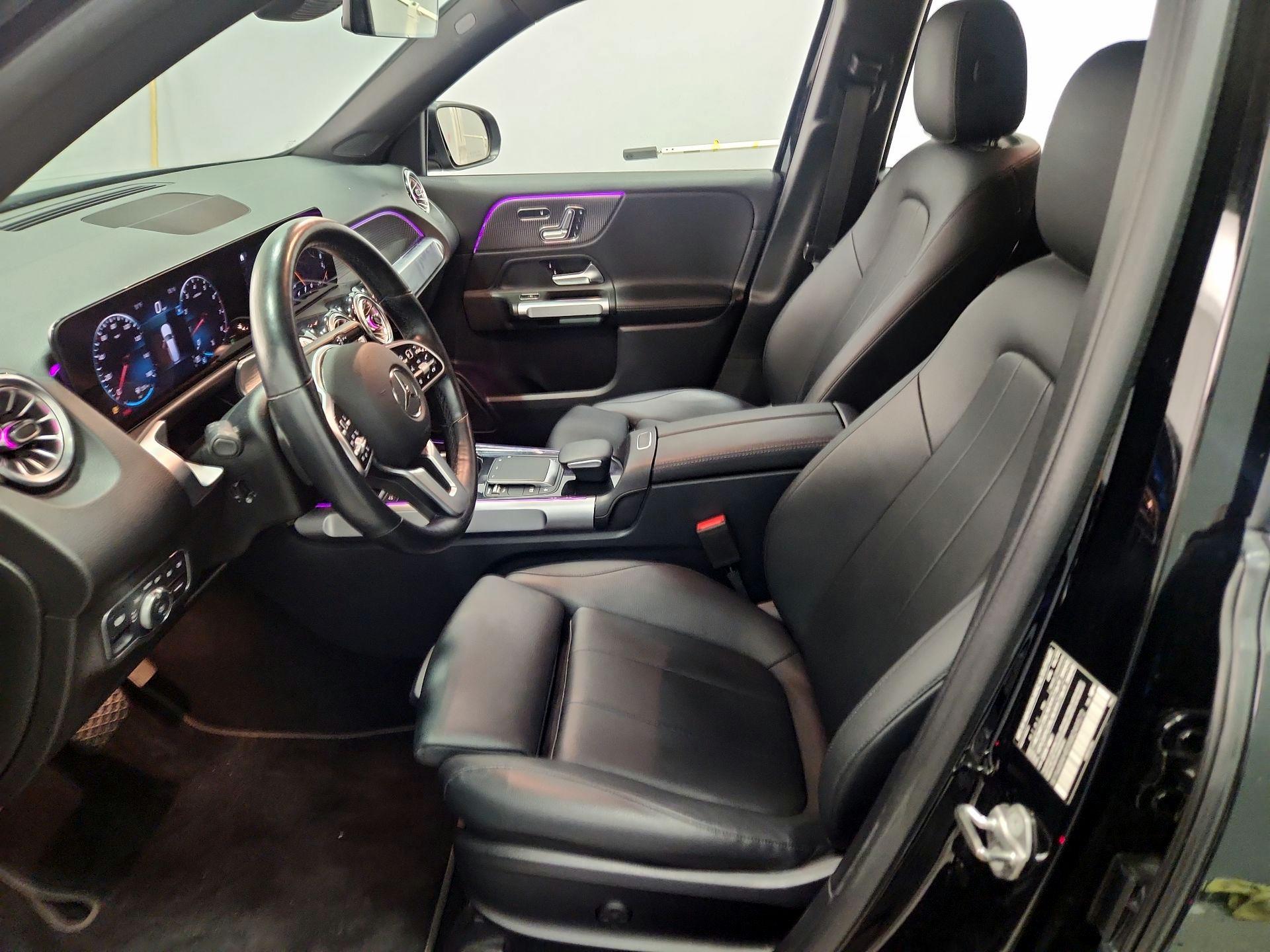 Thumbnail: 2022 Mercedes-Benz GLB - 11