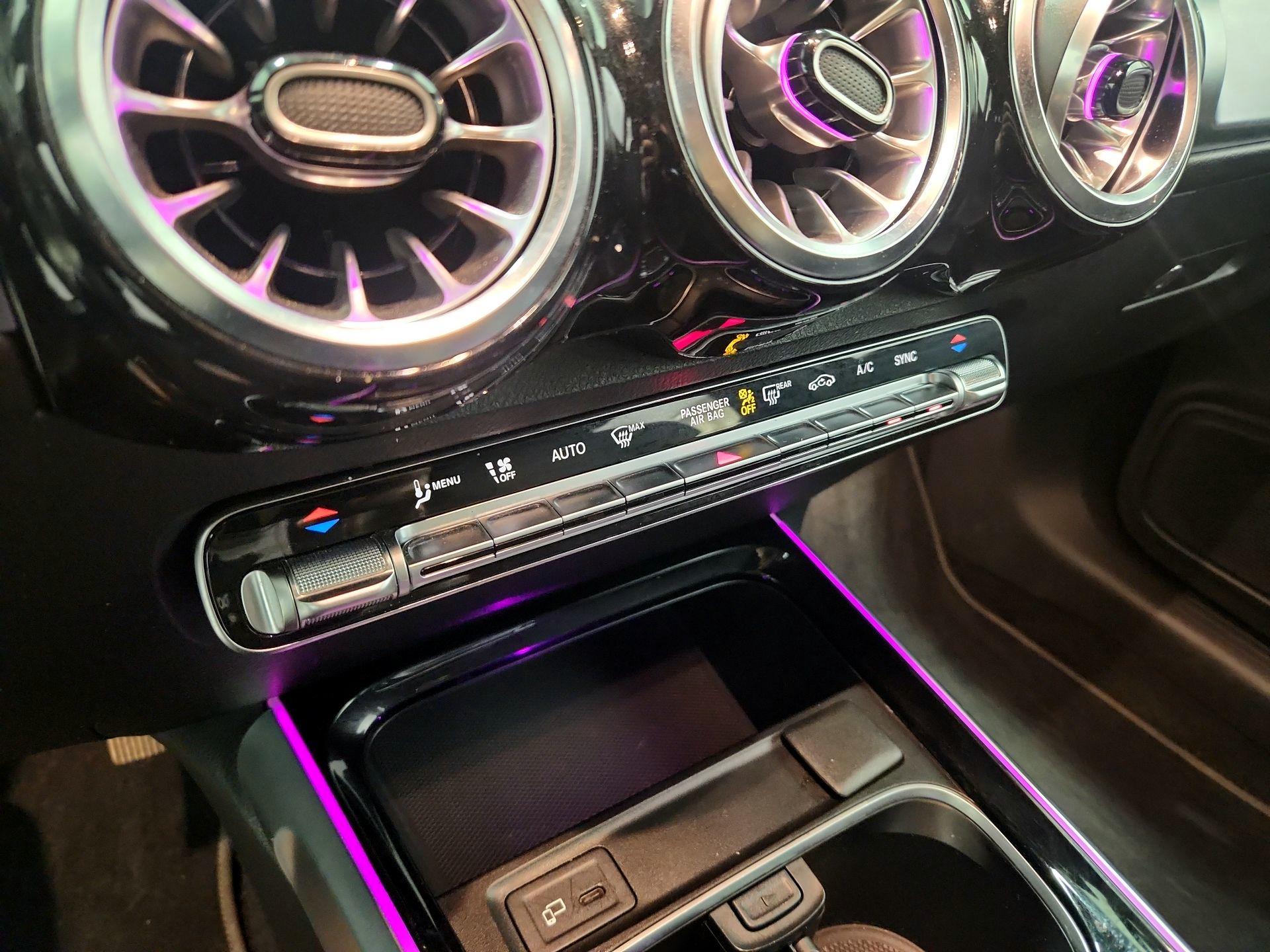 Thumbnail: 2022 Mercedes-Benz GLB - 17