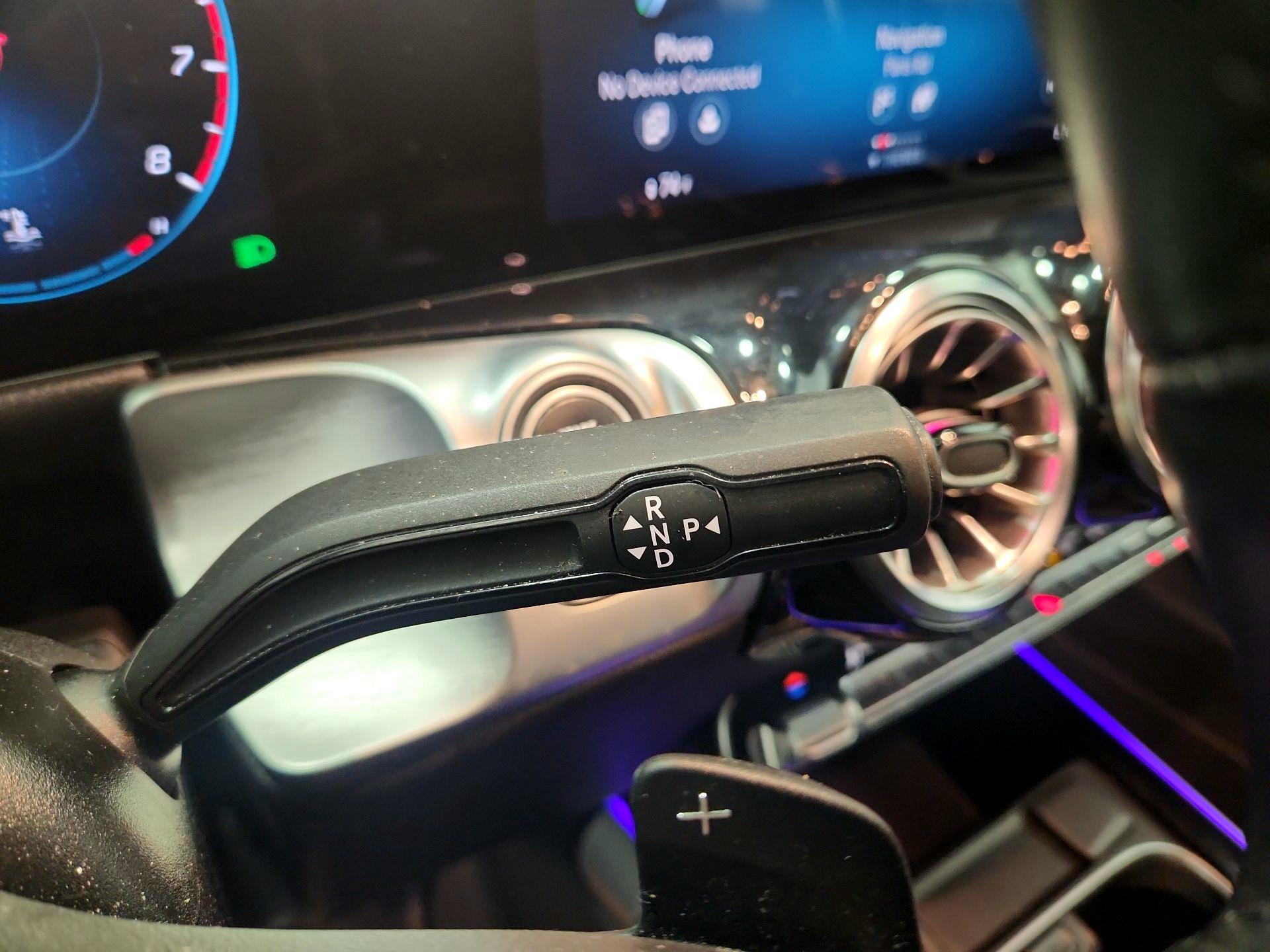 Thumbnail: 2022 Mercedes-Benz GLB - 18