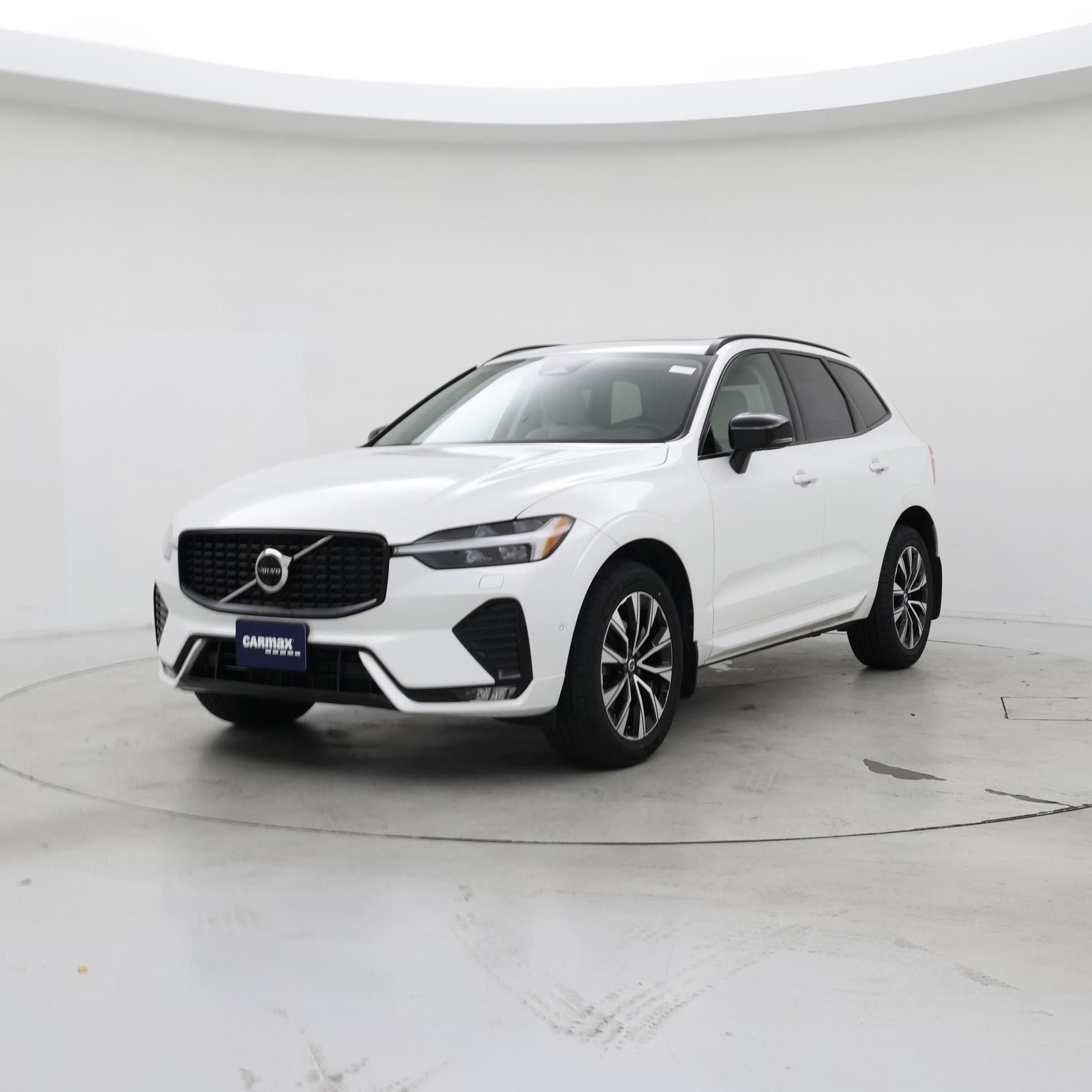 Thumbnail: 2023 Volvo XC60 - 4