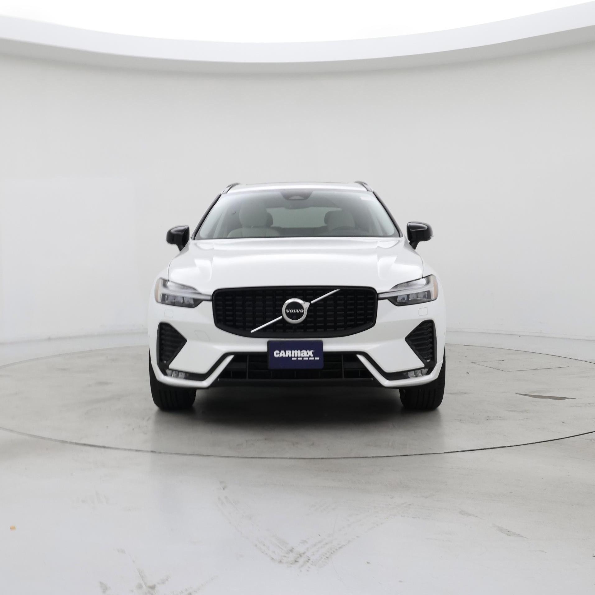 Thumbnail: 2023 Volvo XC60 - 5