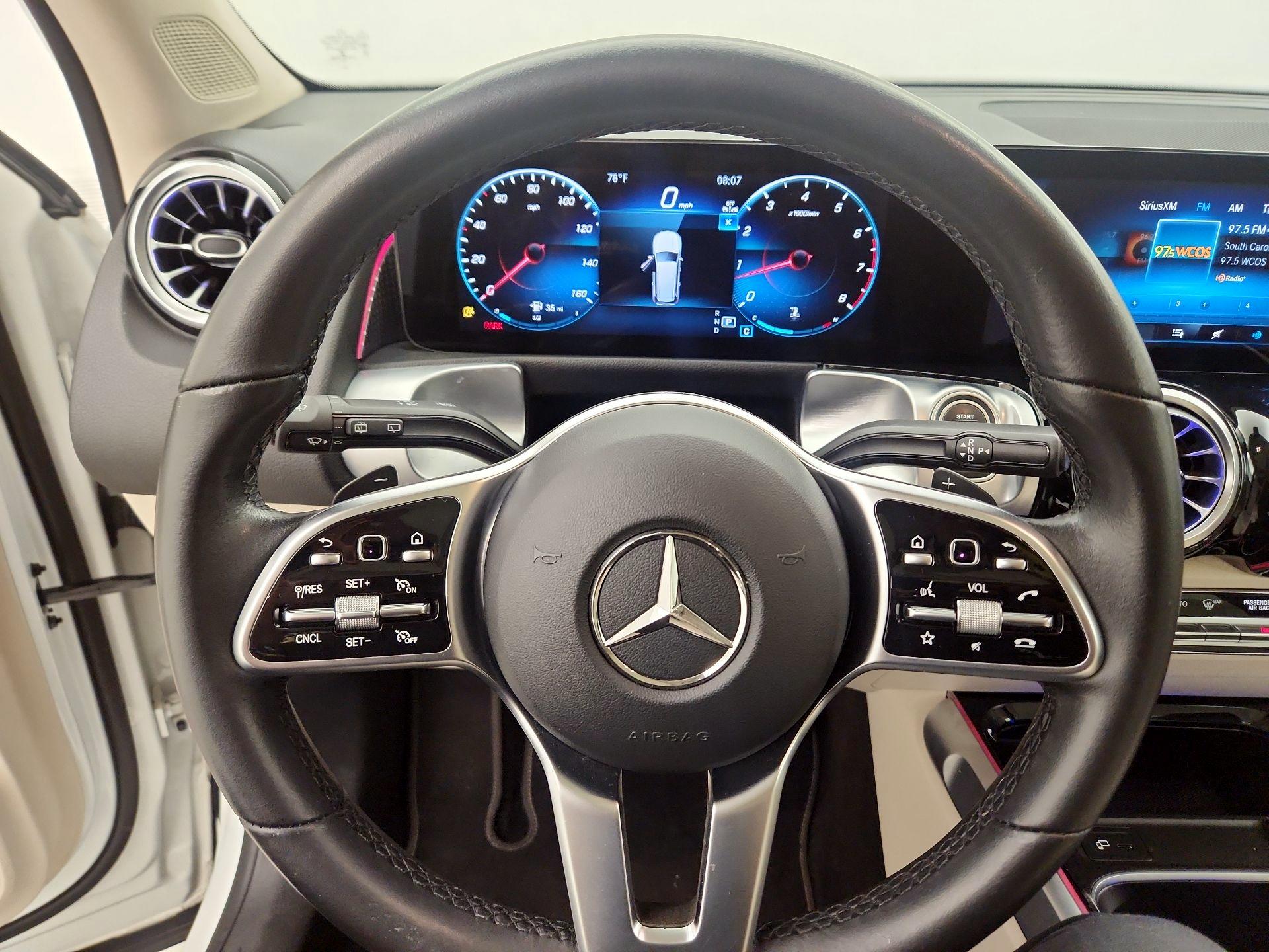 Thumbnail: 2023 Mercedes-Benz GLB - 10