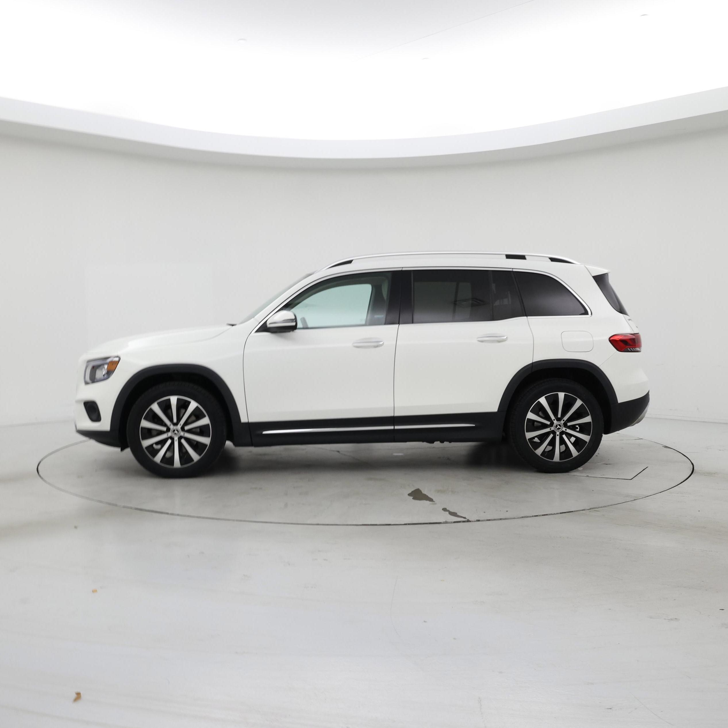 Thumbnail: 2023 Mercedes-Benz GLB - 3