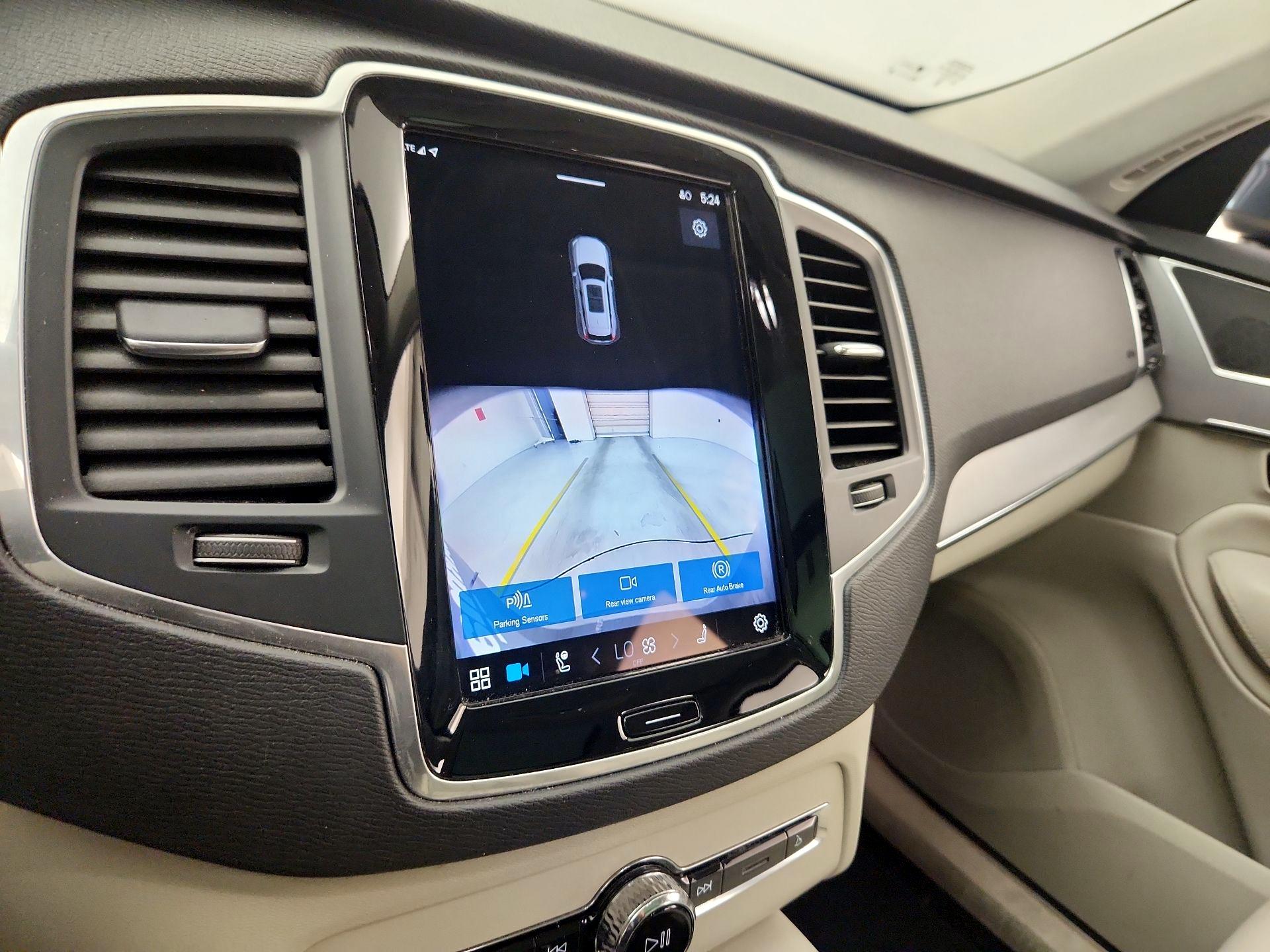 Thumbnail: 2024 Volvo XC90 - 15