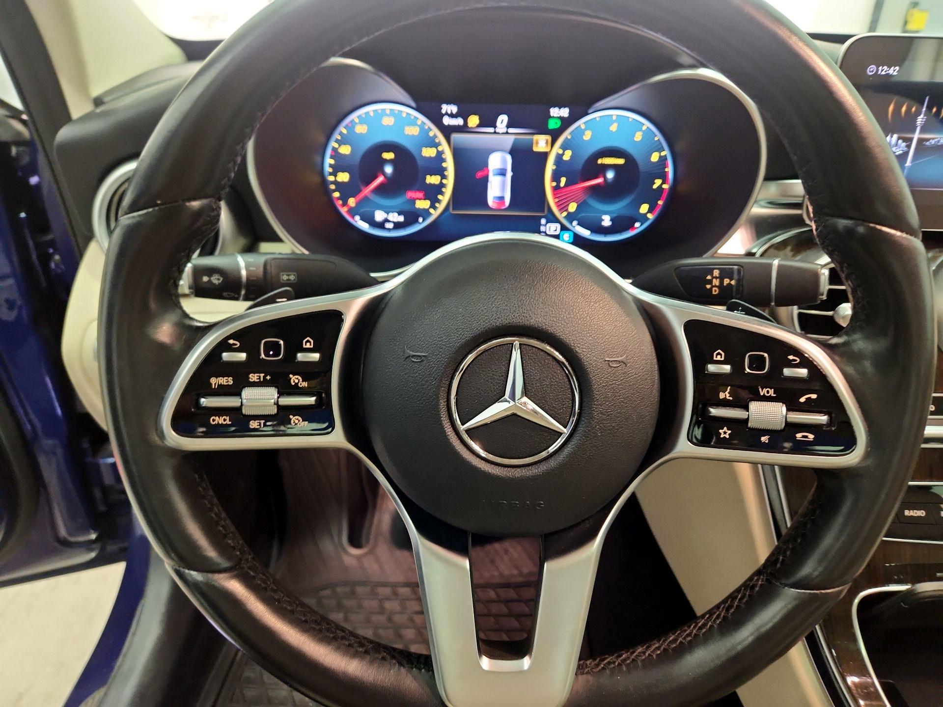 Thumbnail: 2021 Mercedes-Benz C-Class - 10