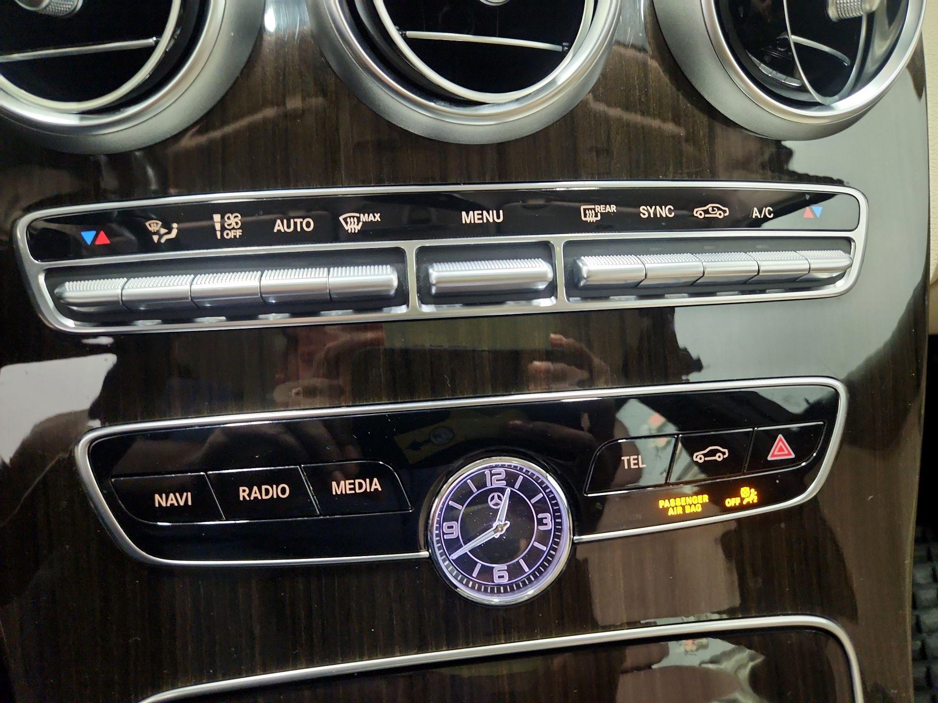 Thumbnail: 2021 Mercedes-Benz C-Class - 16
