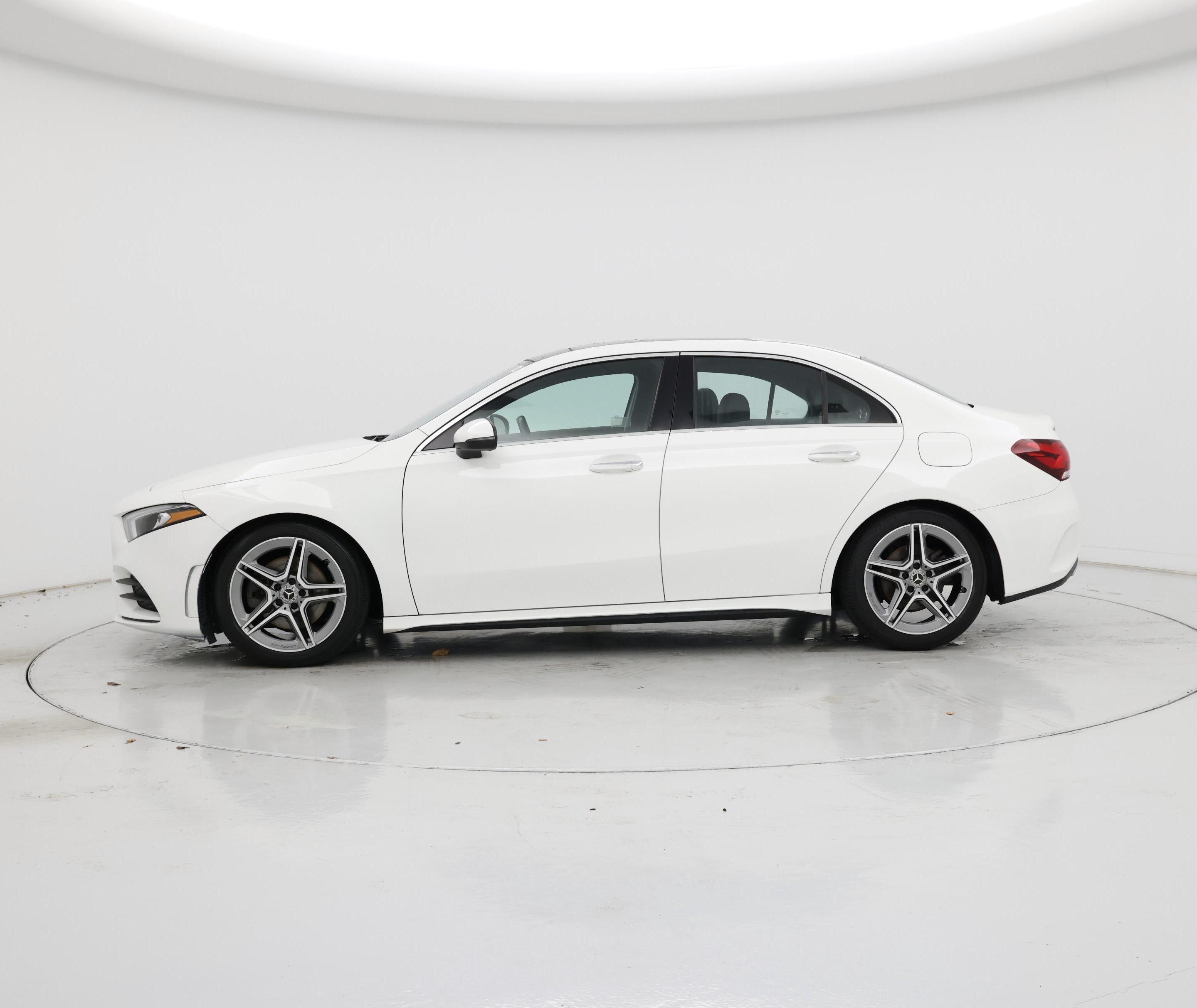 Thumbnail: 2022 Mercedes-Benz A-Class - 3