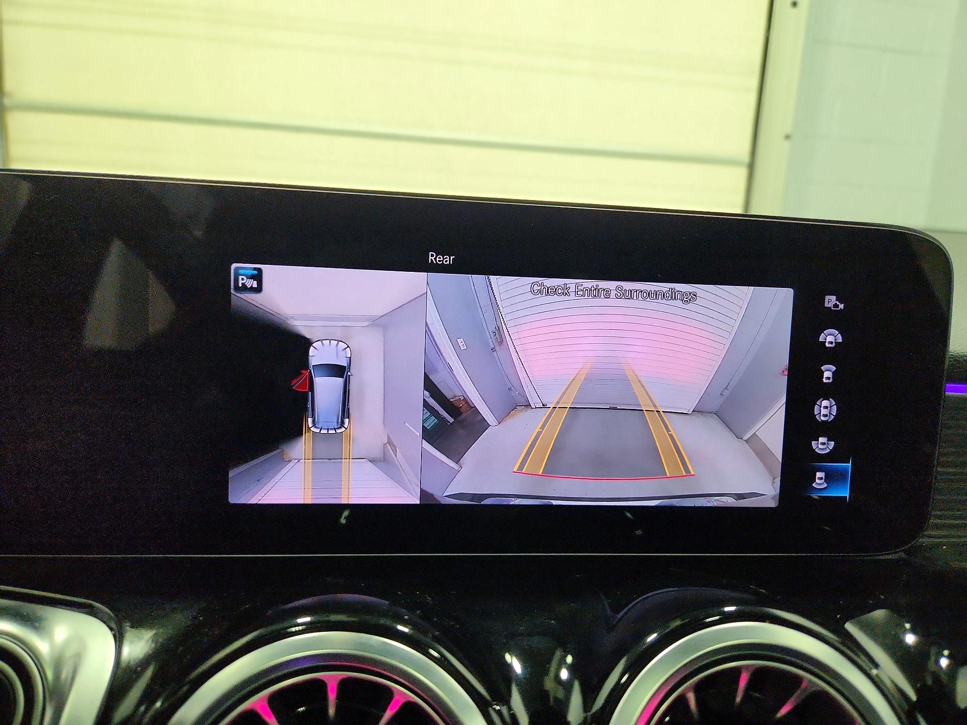 Thumbnail: 2023 Mercedes-Benz GLB - 14