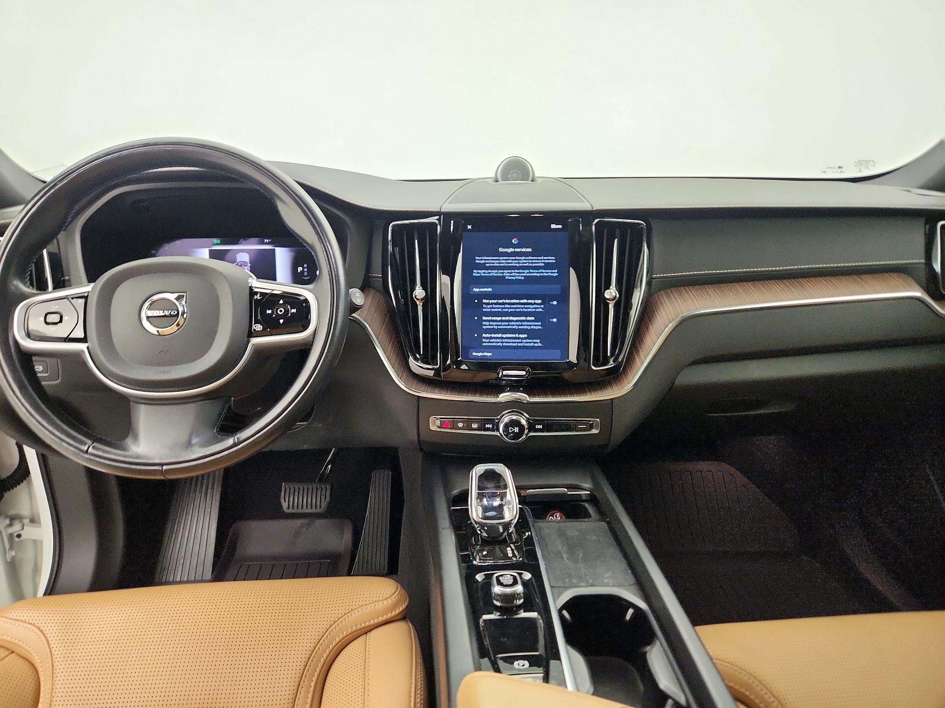 Thumbnail: 2022 Volvo XC60 - 9