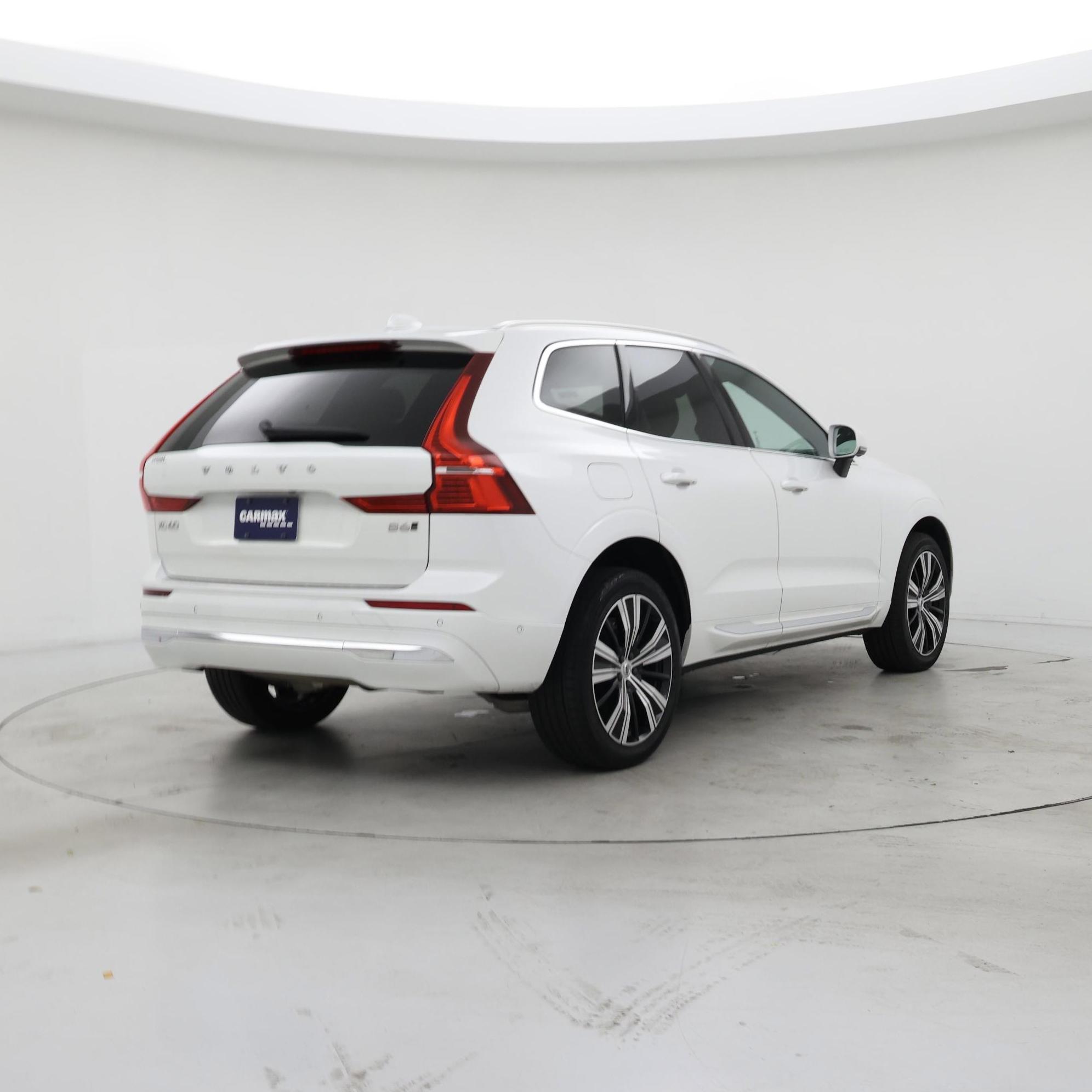 Thumbnail: 2022 Volvo XC60 - 8