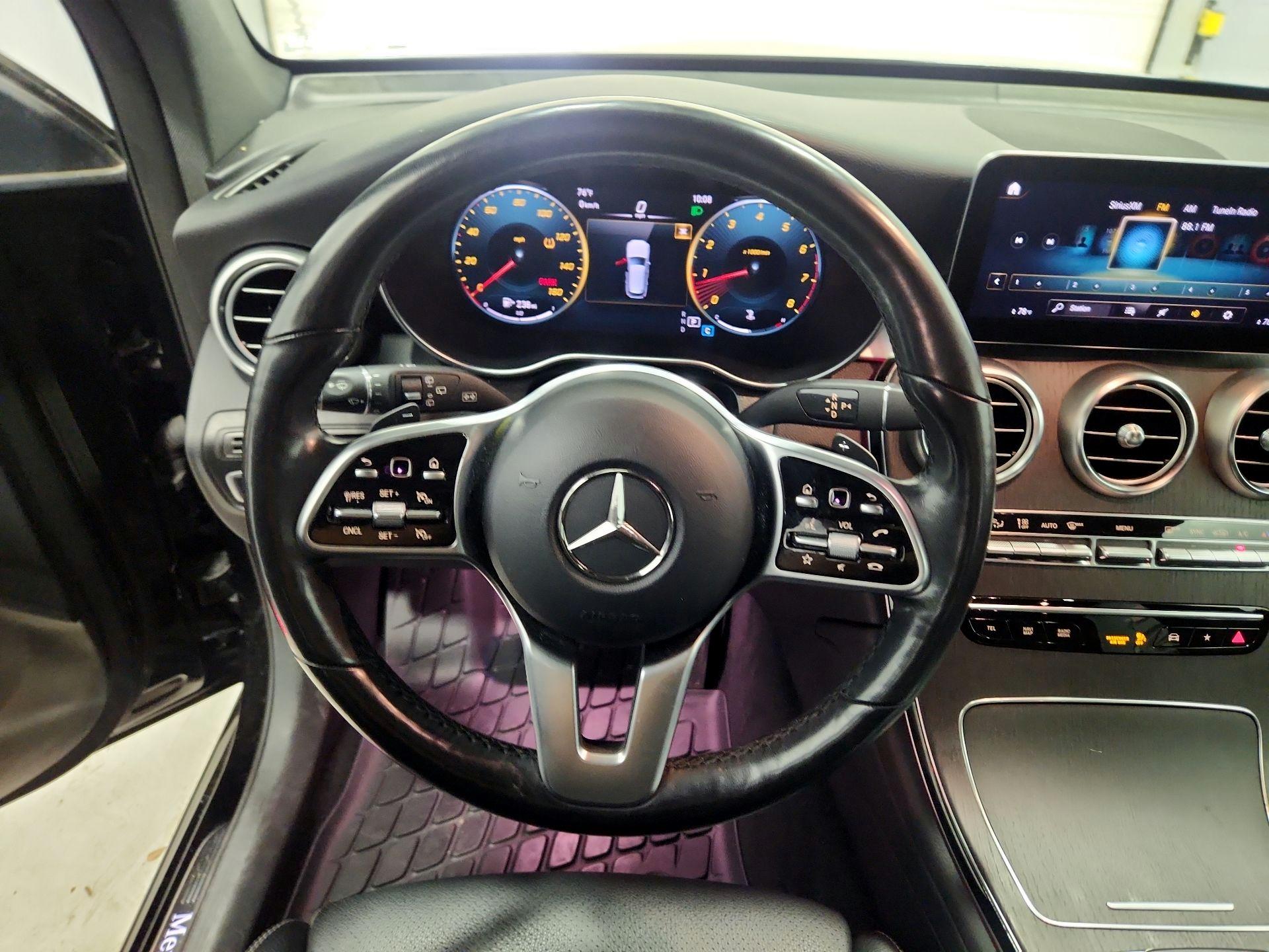 Thumbnail: 2022 Mercedes-Benz GLC - 10