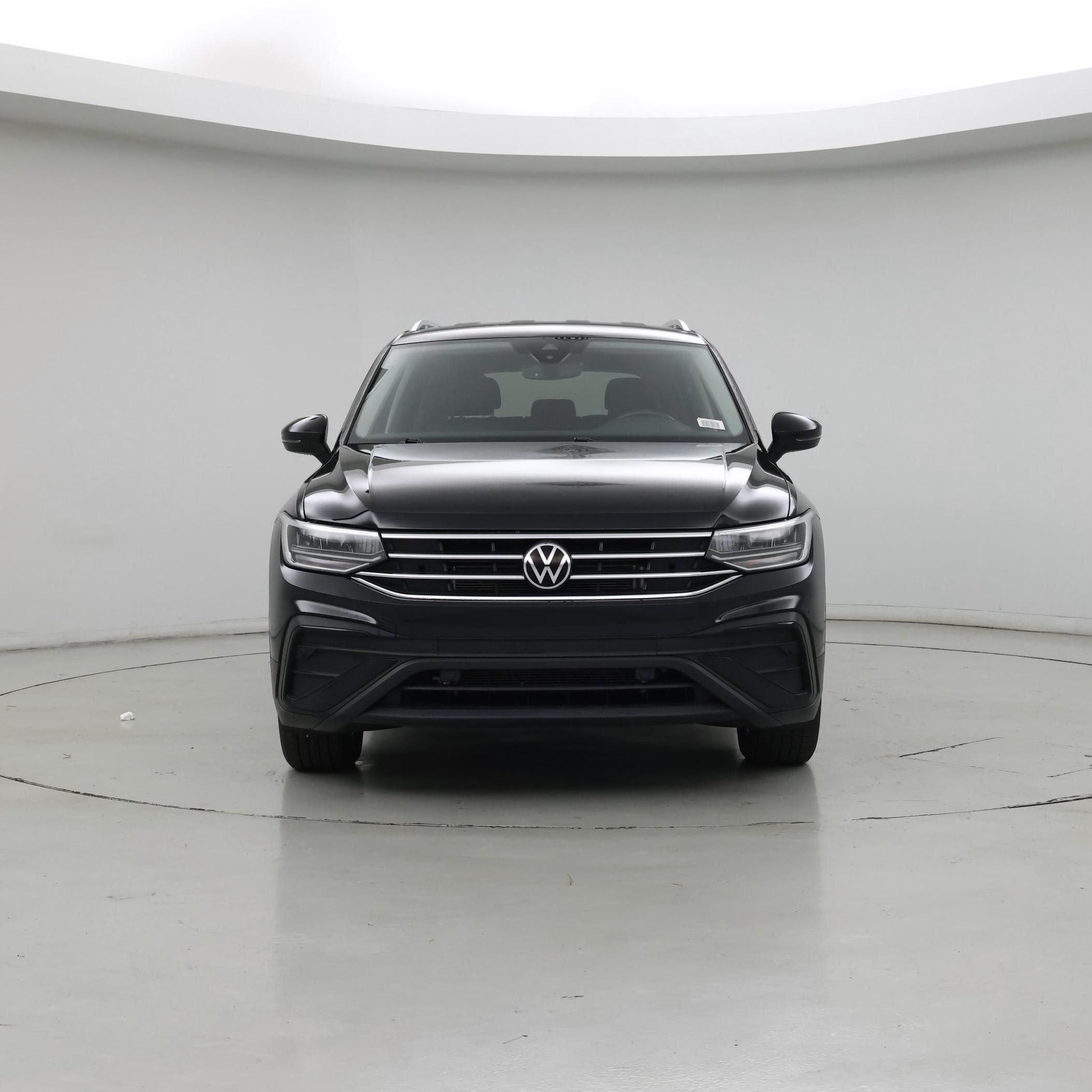 Thumbnail: 2023 Volkswagen Tiguan - 5