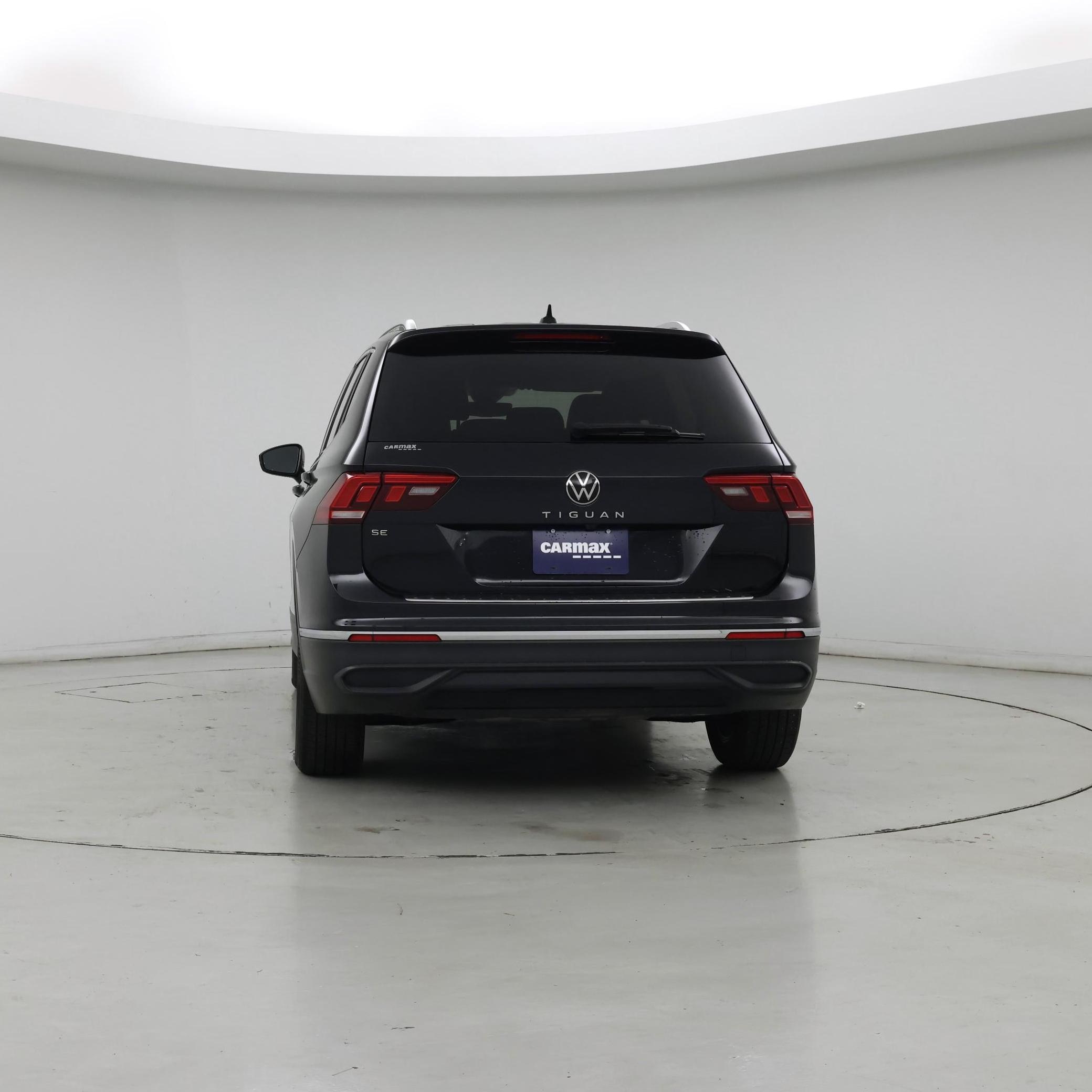 Thumbnail: 2023 Volkswagen Tiguan - 6