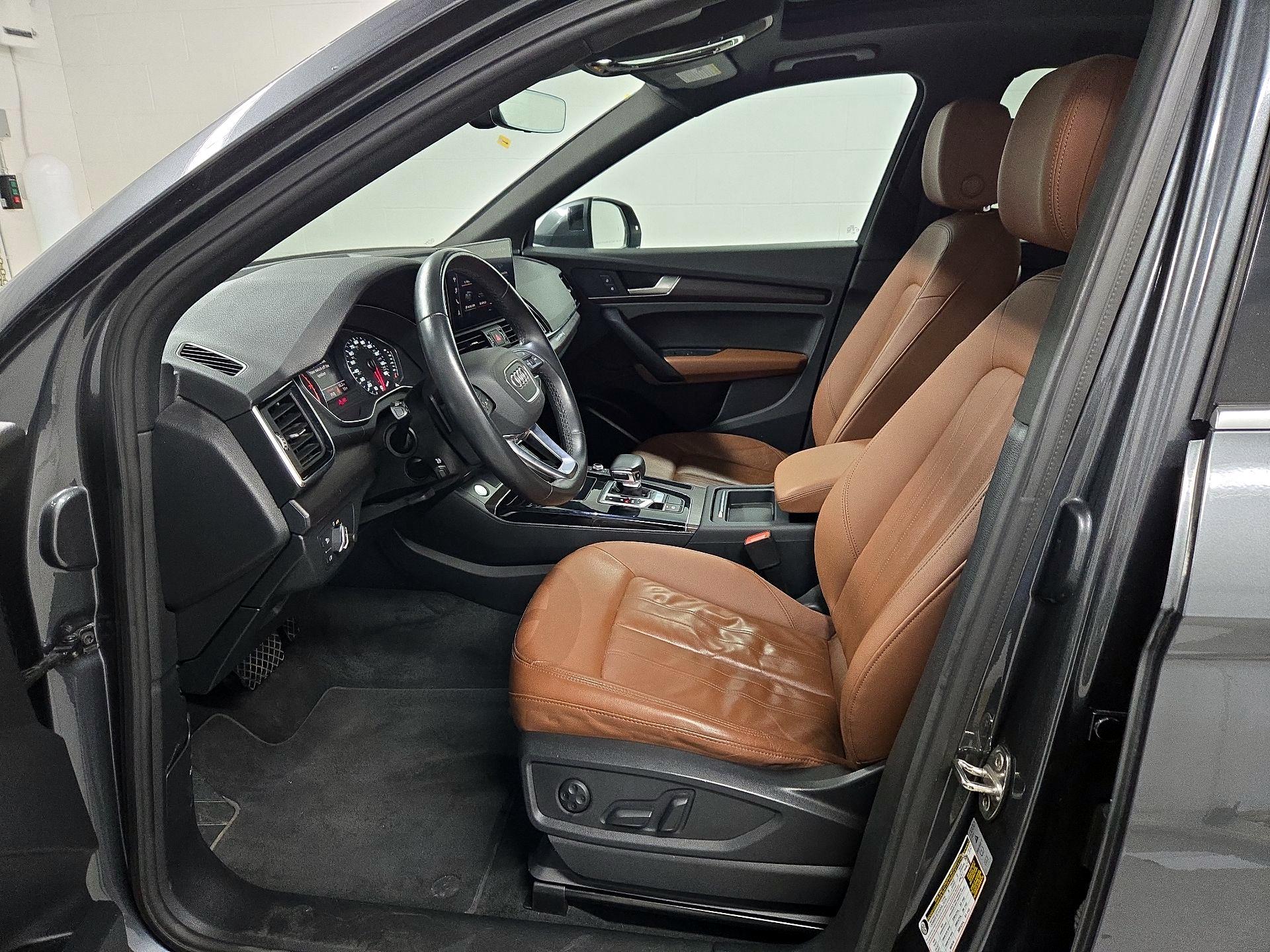 Thumbnail: 2022 Audi Q5 - 11